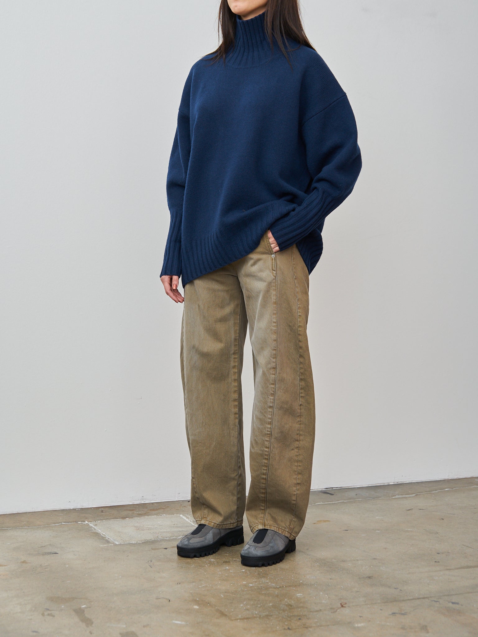 Namu Shop - Sayaka Davis Highcollar Sweater - Indigo