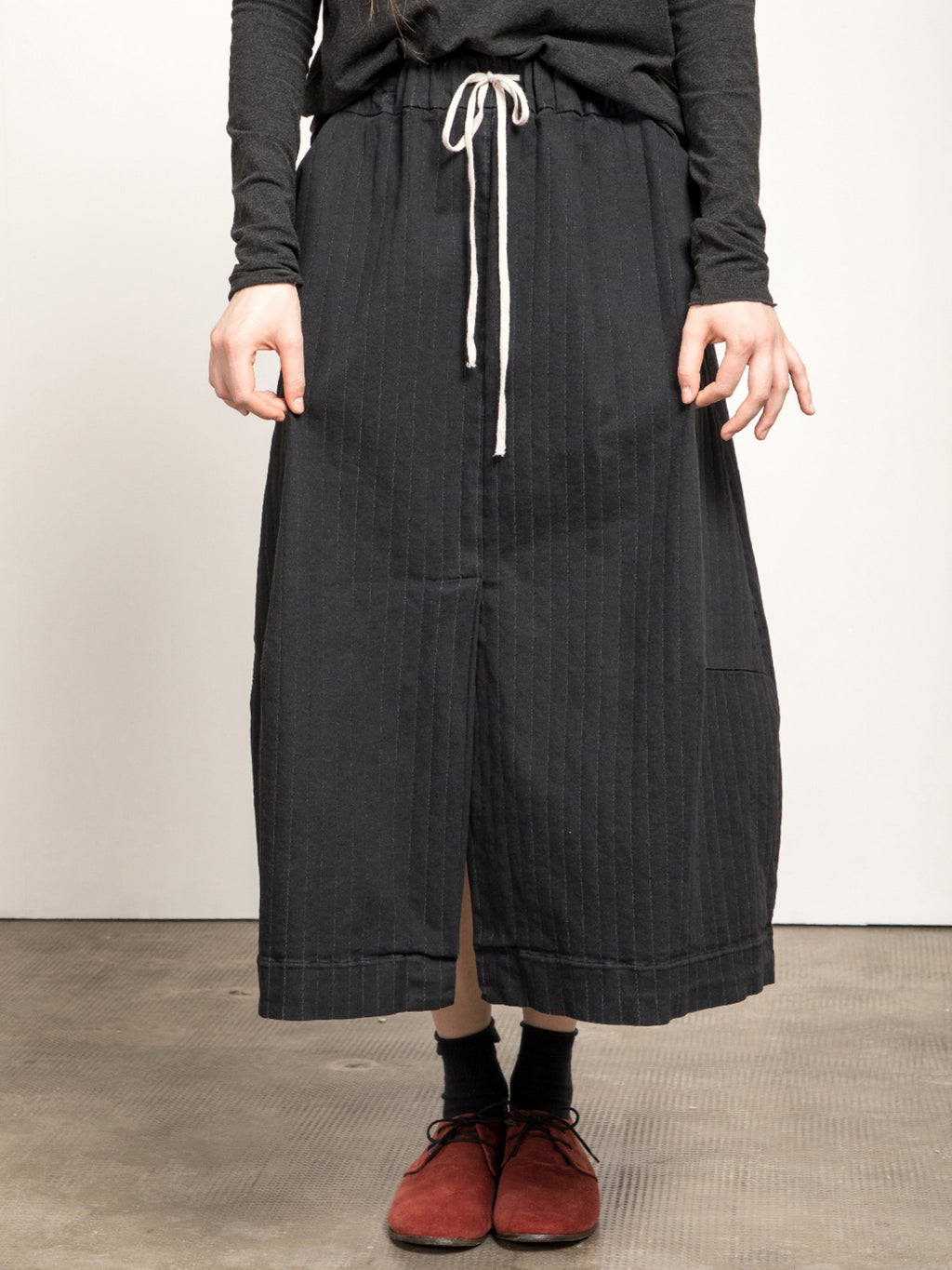 Namu Shop - Album di Famiglia Pinstriped Skirt - Black
