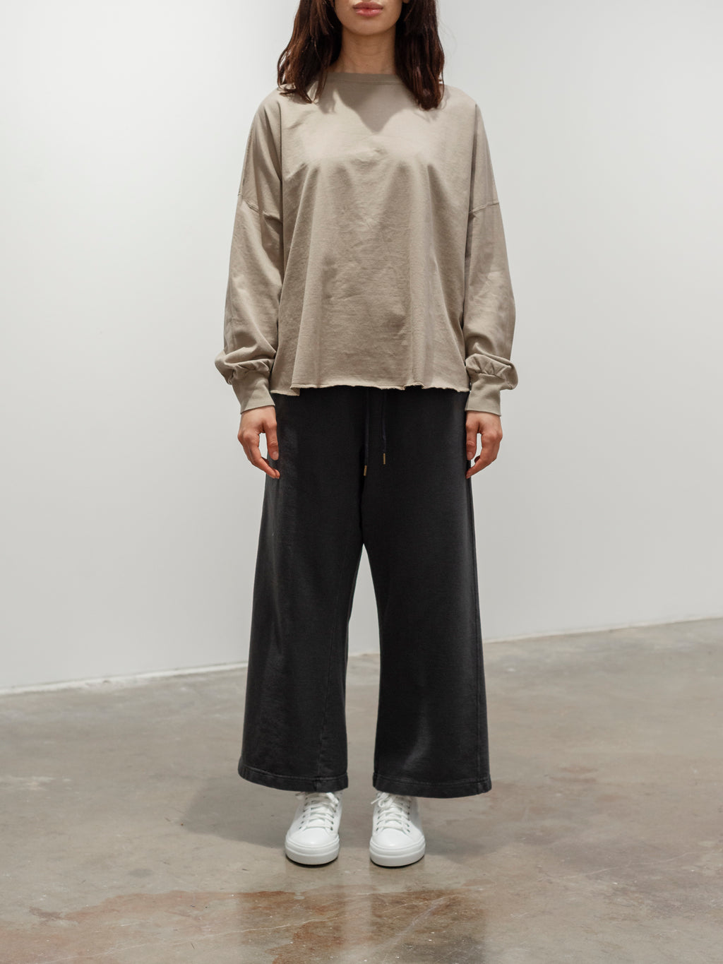 Namu Shop - ICHI Rounded Hem Pullover Tee - Beige