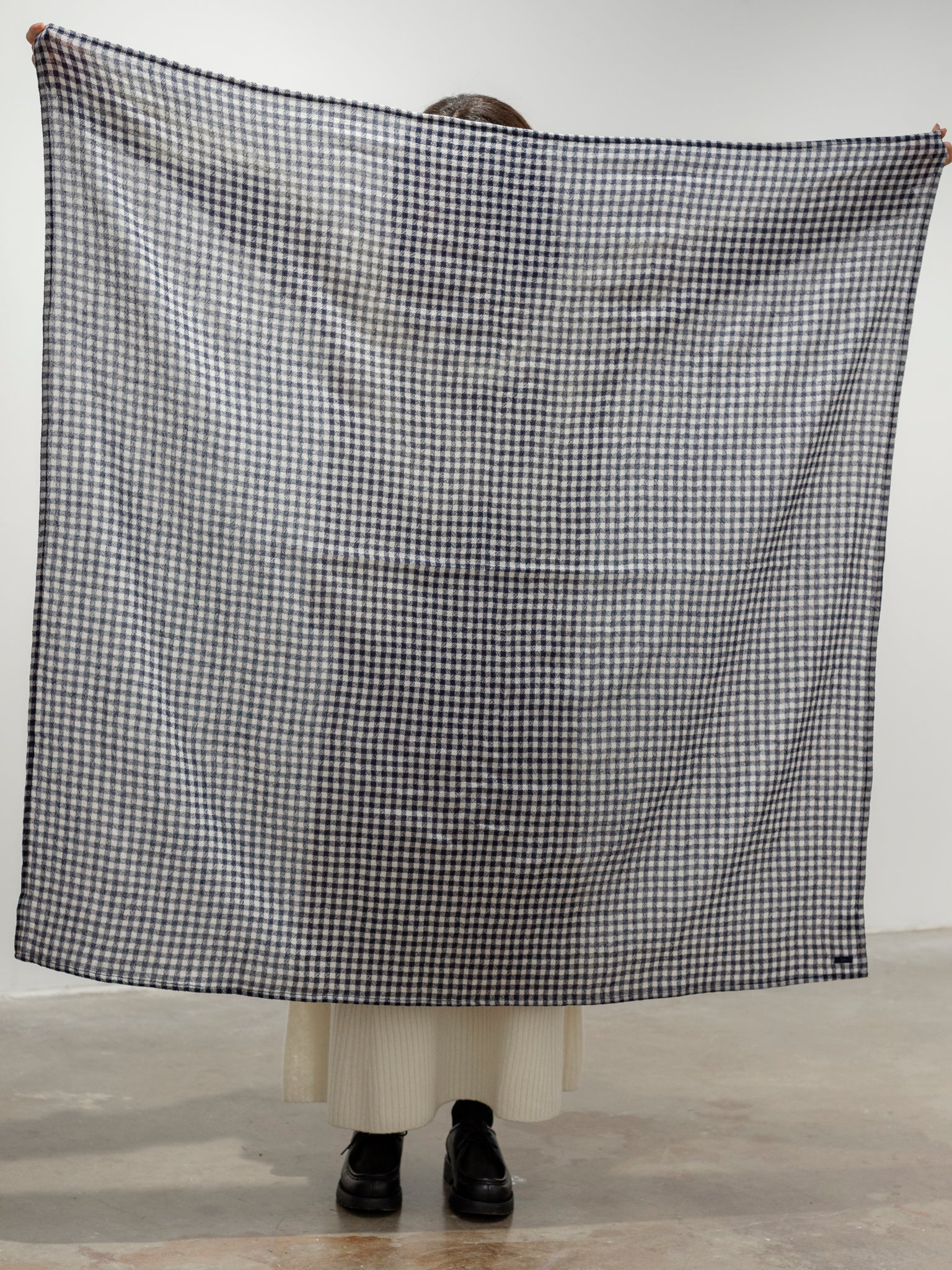 Namu Shop - ICHI Wool Gauze Gingham Stole - White x Navy