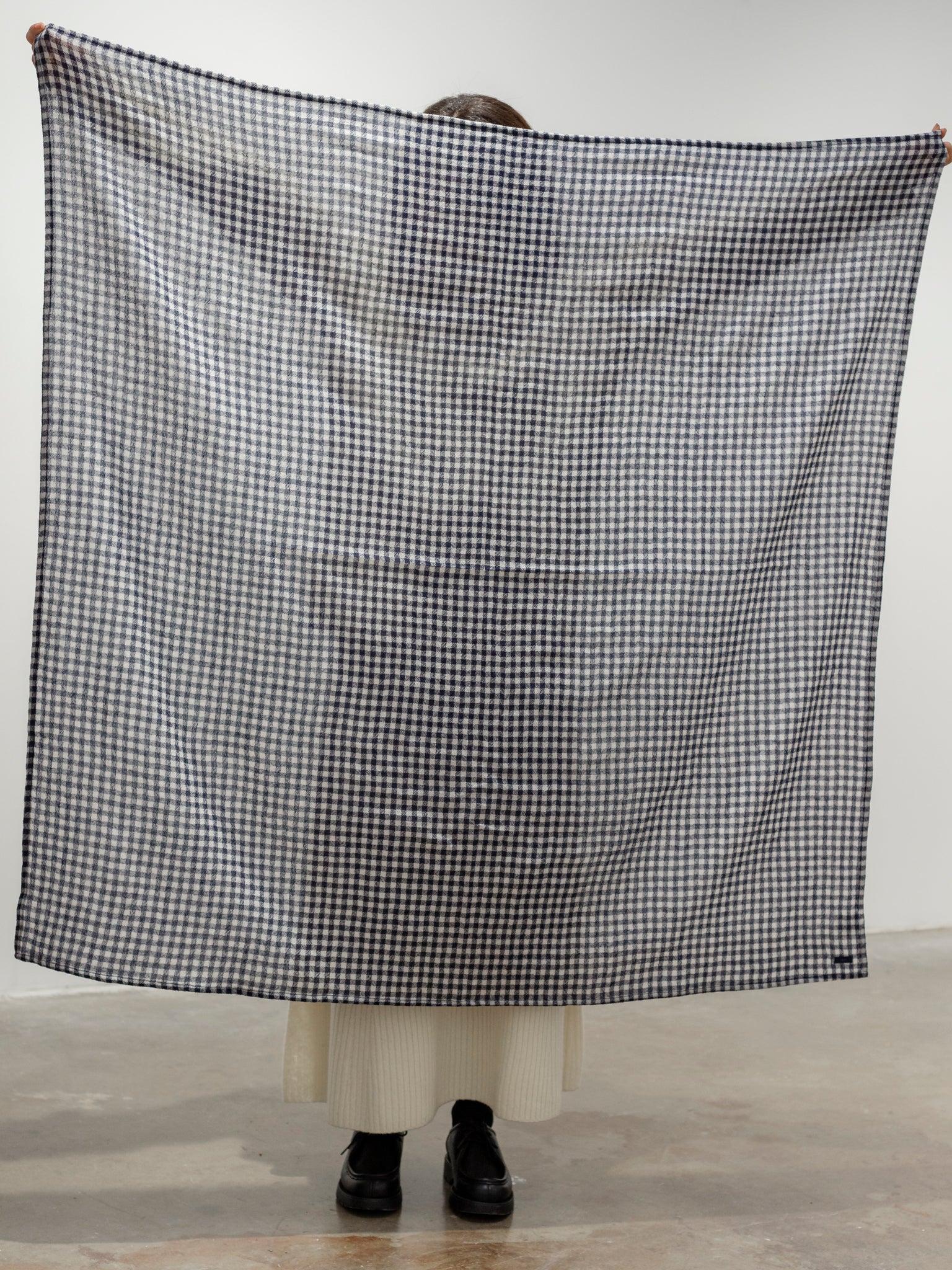 Namu Shop - ICHI Wool Gauze Gingham Stole - White x Navy