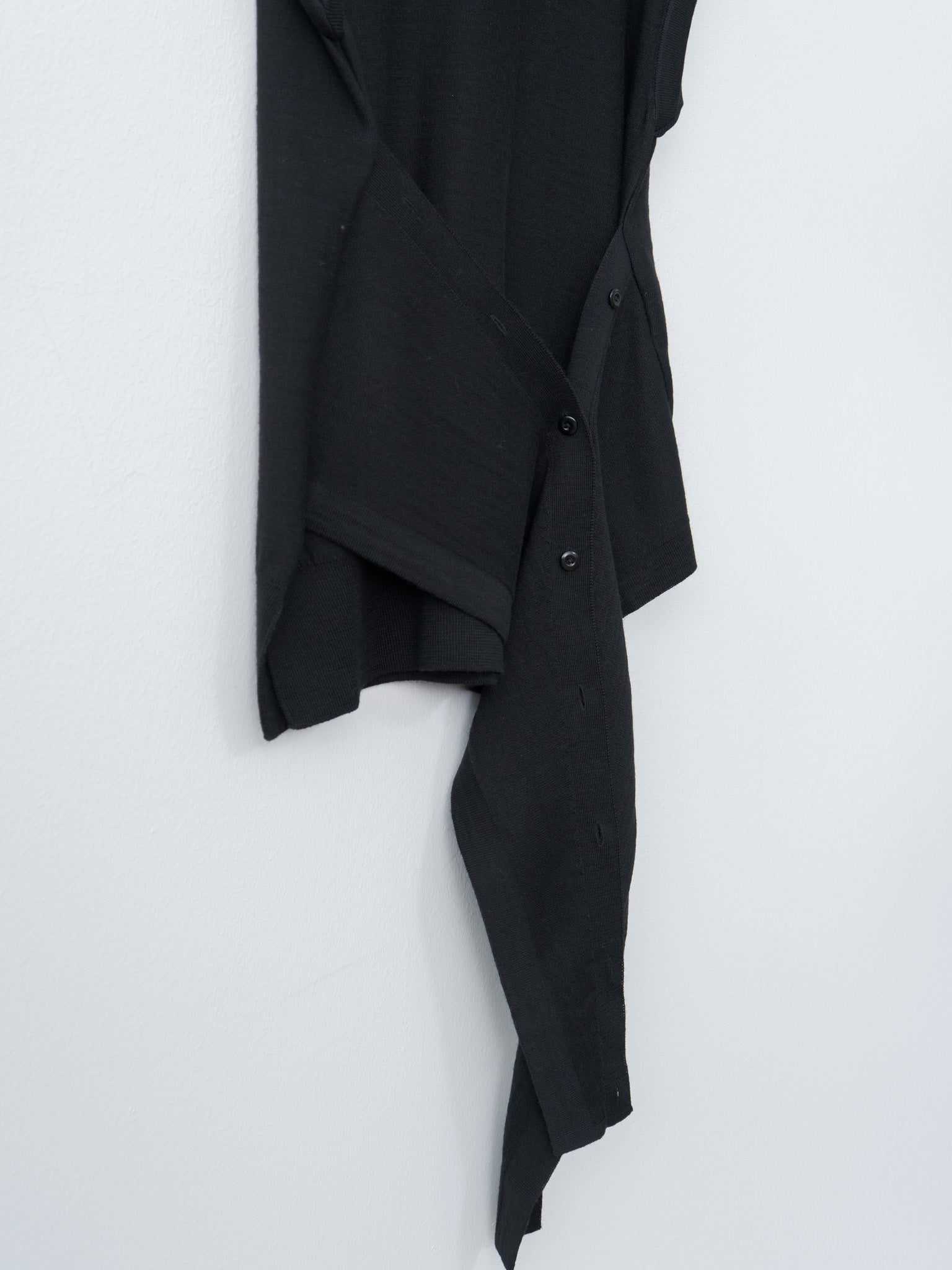 Namu Shop - Lemaire Sleeveless Buttoned Top - Black