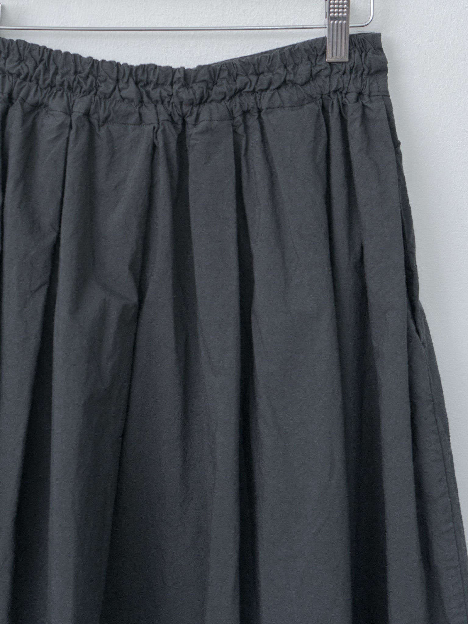 Namu Shop - Veritecoeur Tuck Skirt - Gray