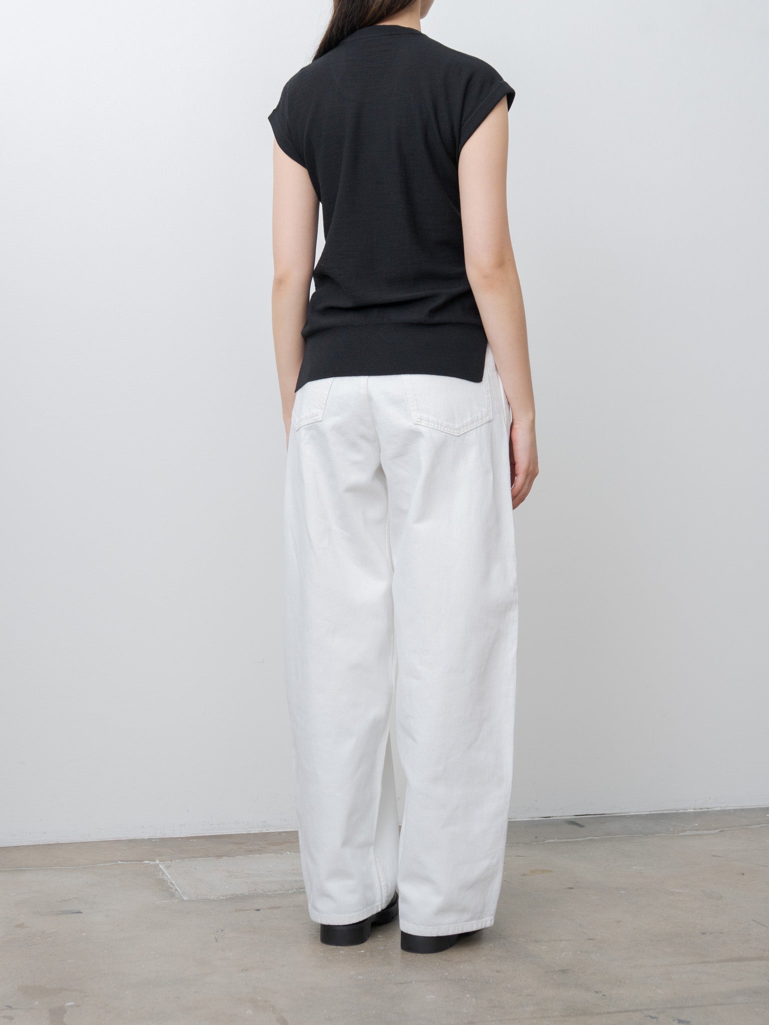 Namu Shop - Lemaire Sleeveless Buttoned Top - Black