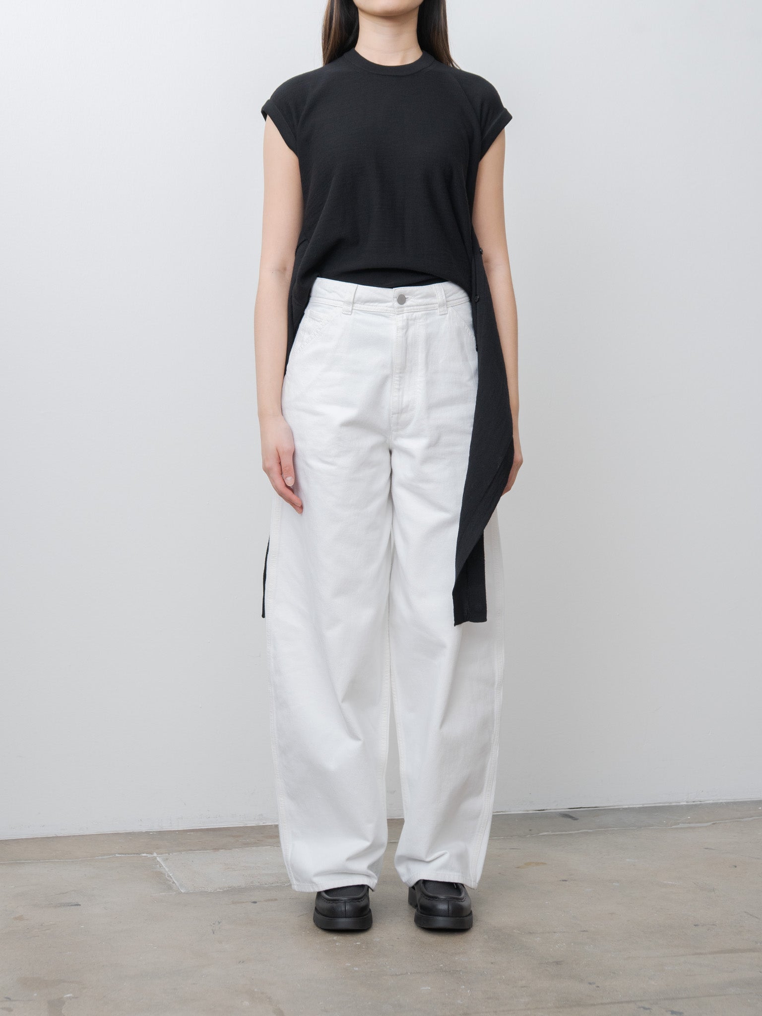 Namu Shop - Lemaire Sleeveless Buttoned Top - Black