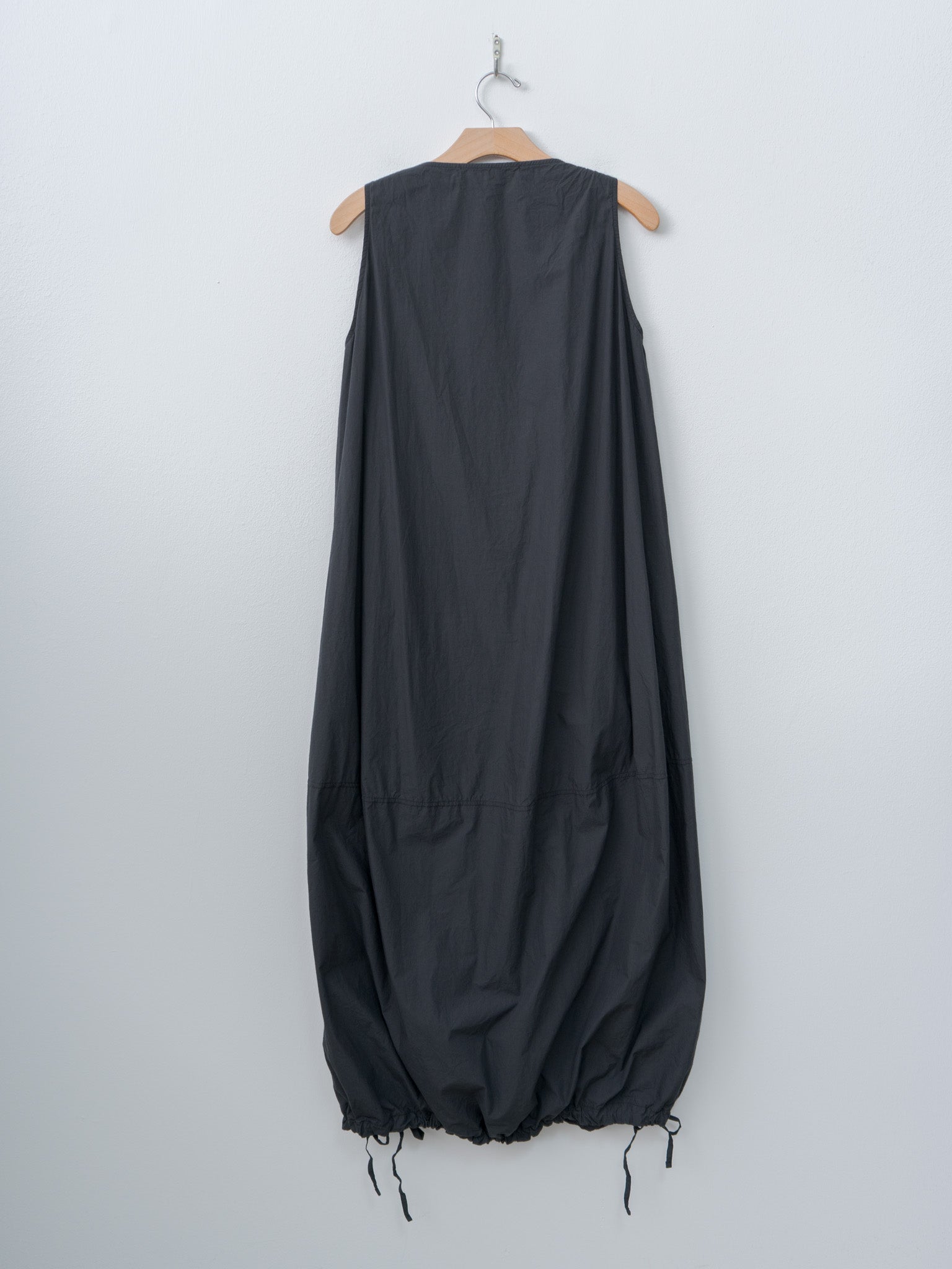 Sleeveless Balloon Dress TC - Black