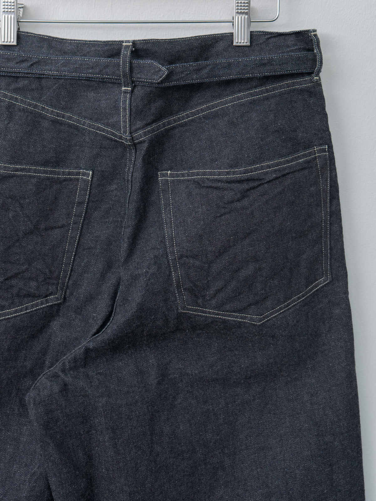 Namu Shop - Blurhms 12.9oz Denim Bias Belted Pants - Indigo