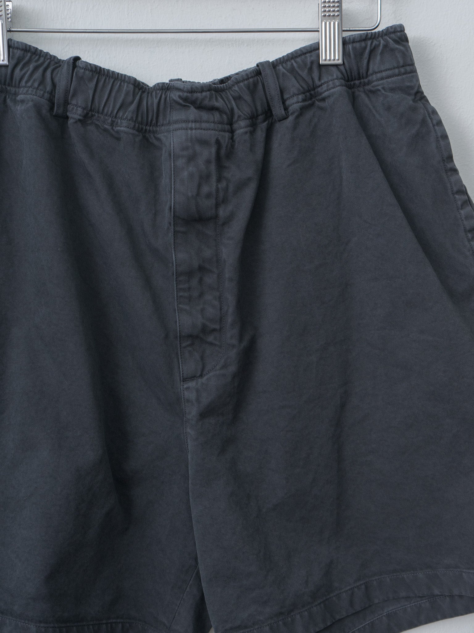 Garment-Dyed Finx Light Chino Shorts - Black