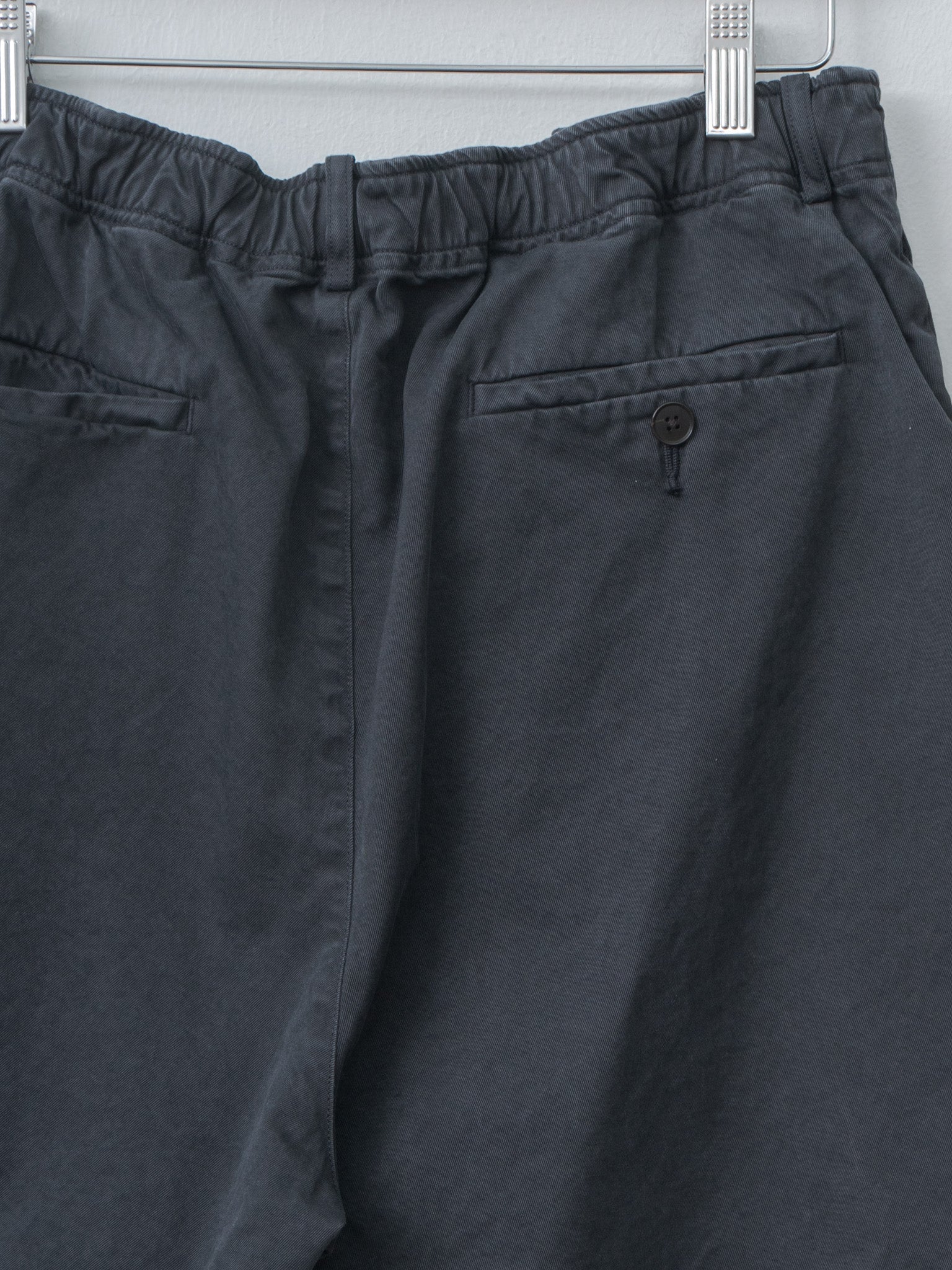 Garment-Dyed Finx Light Chino Shorts - Black