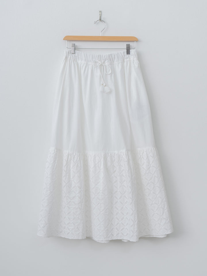 India Reverse Appliqué Skirt - White