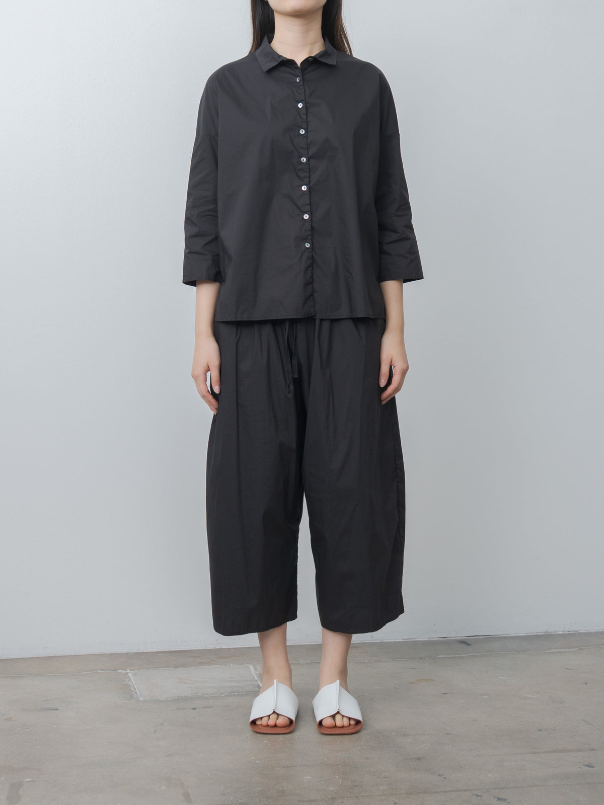 Namu Shop - Album di Famiglia Short Collar Shirt TSL - Black
