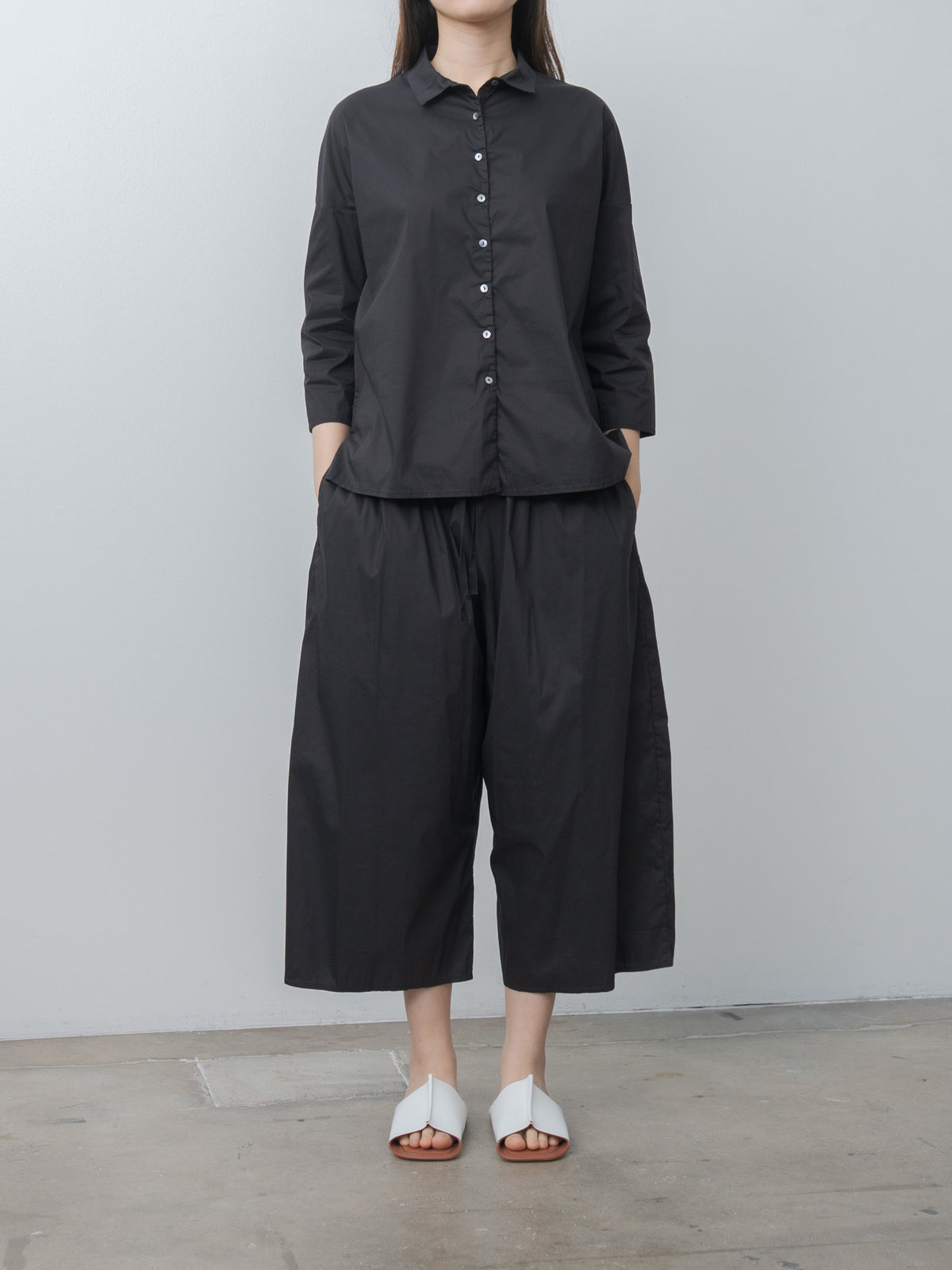 Namu Shop - Album di Famiglia Short Collar Shirt TSL - Black