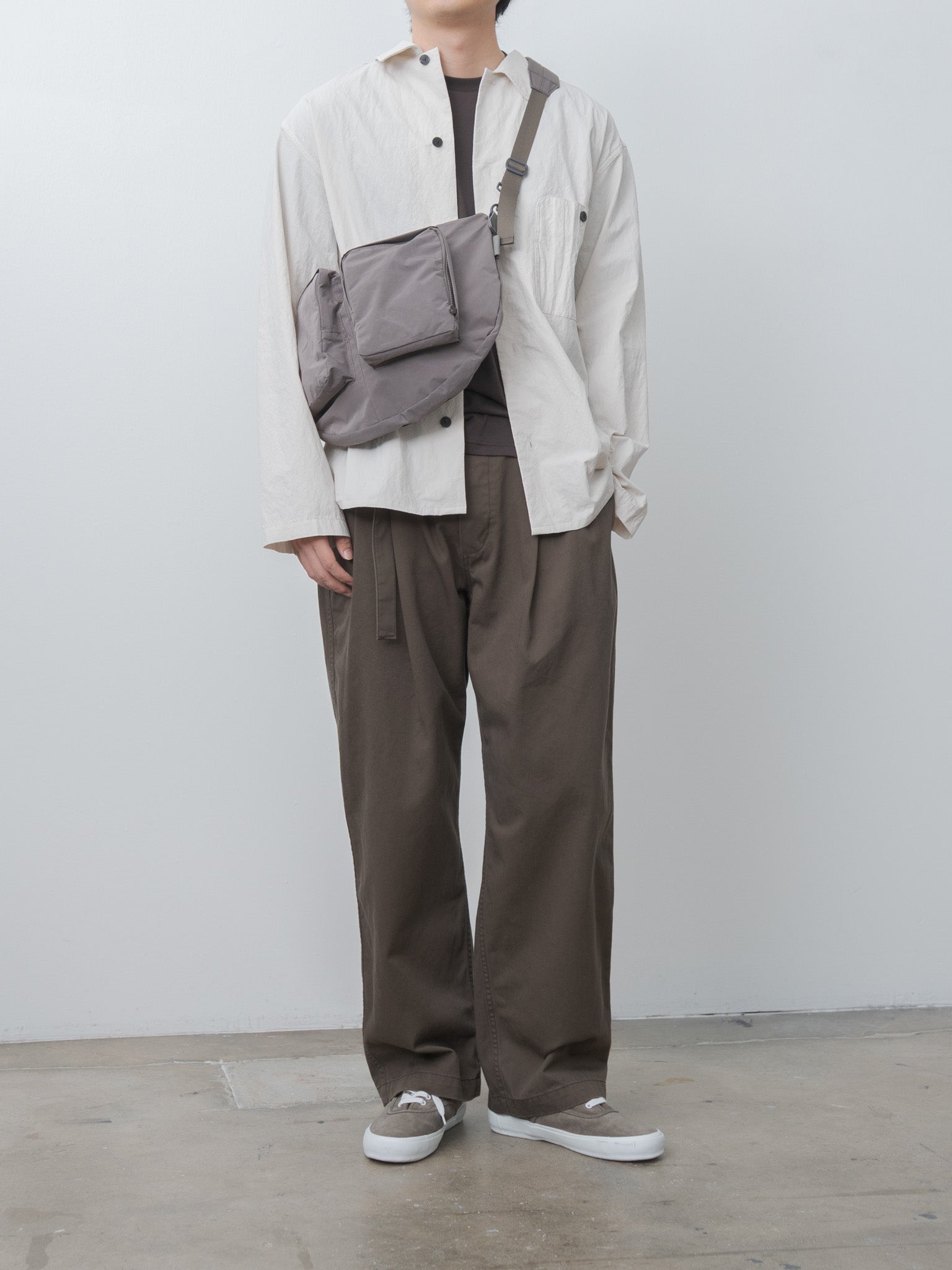 Namu Shop - Amiacalva Split Yarn Bodybag M - Gray