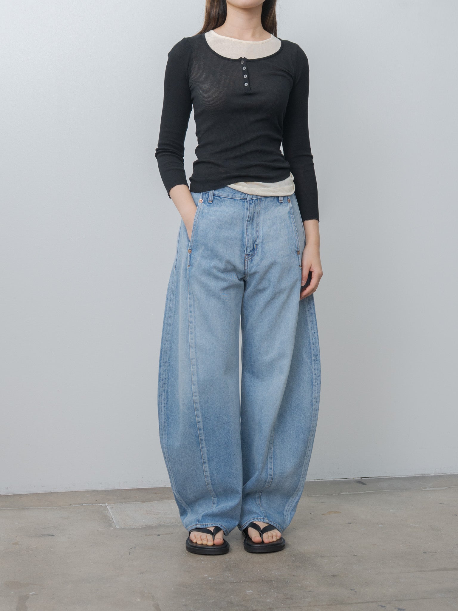 Namu Shop - Sayaka Davis Henley Tee - Black