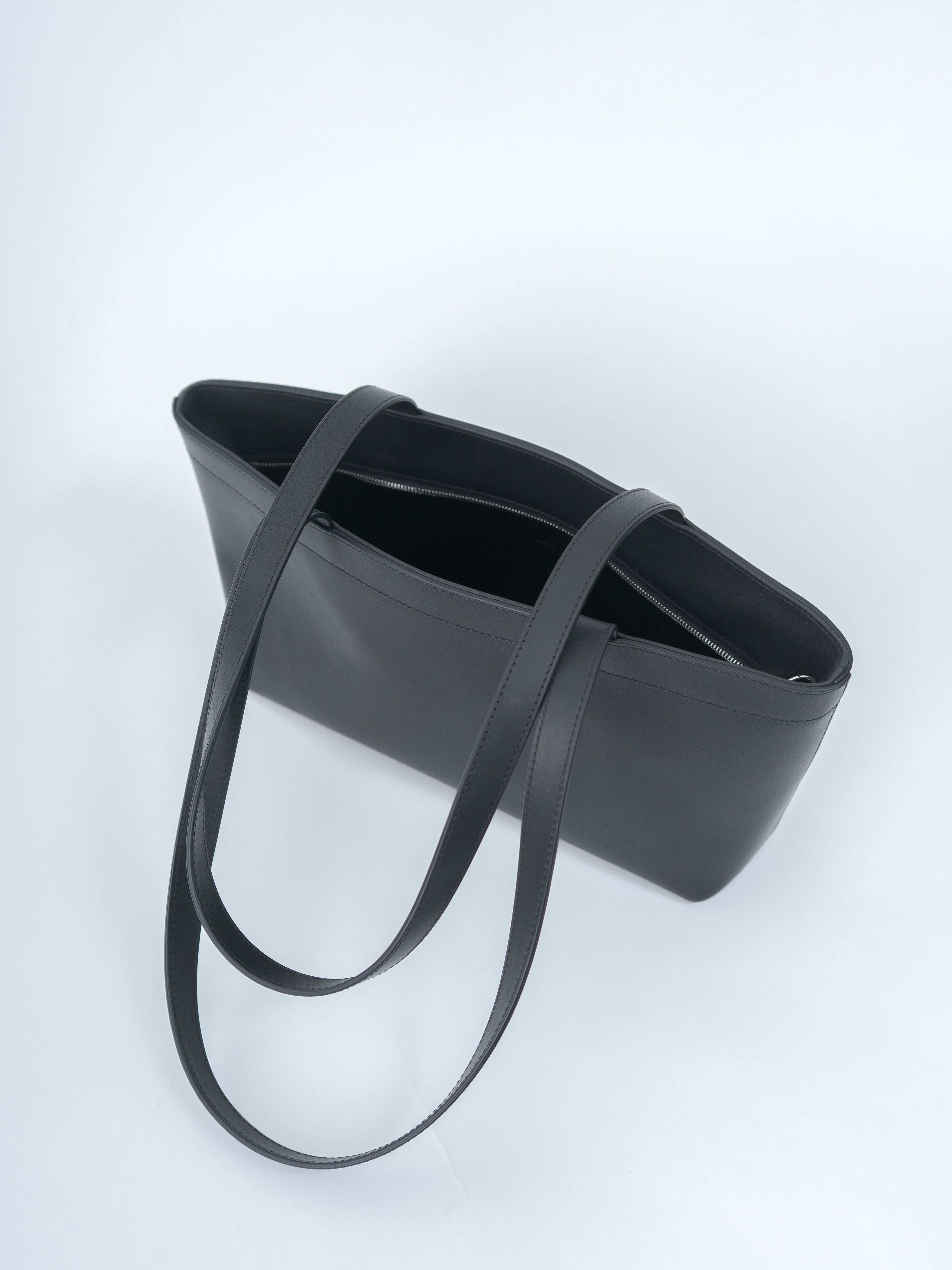 GE09 Long Handle Zipper Tote S - Black