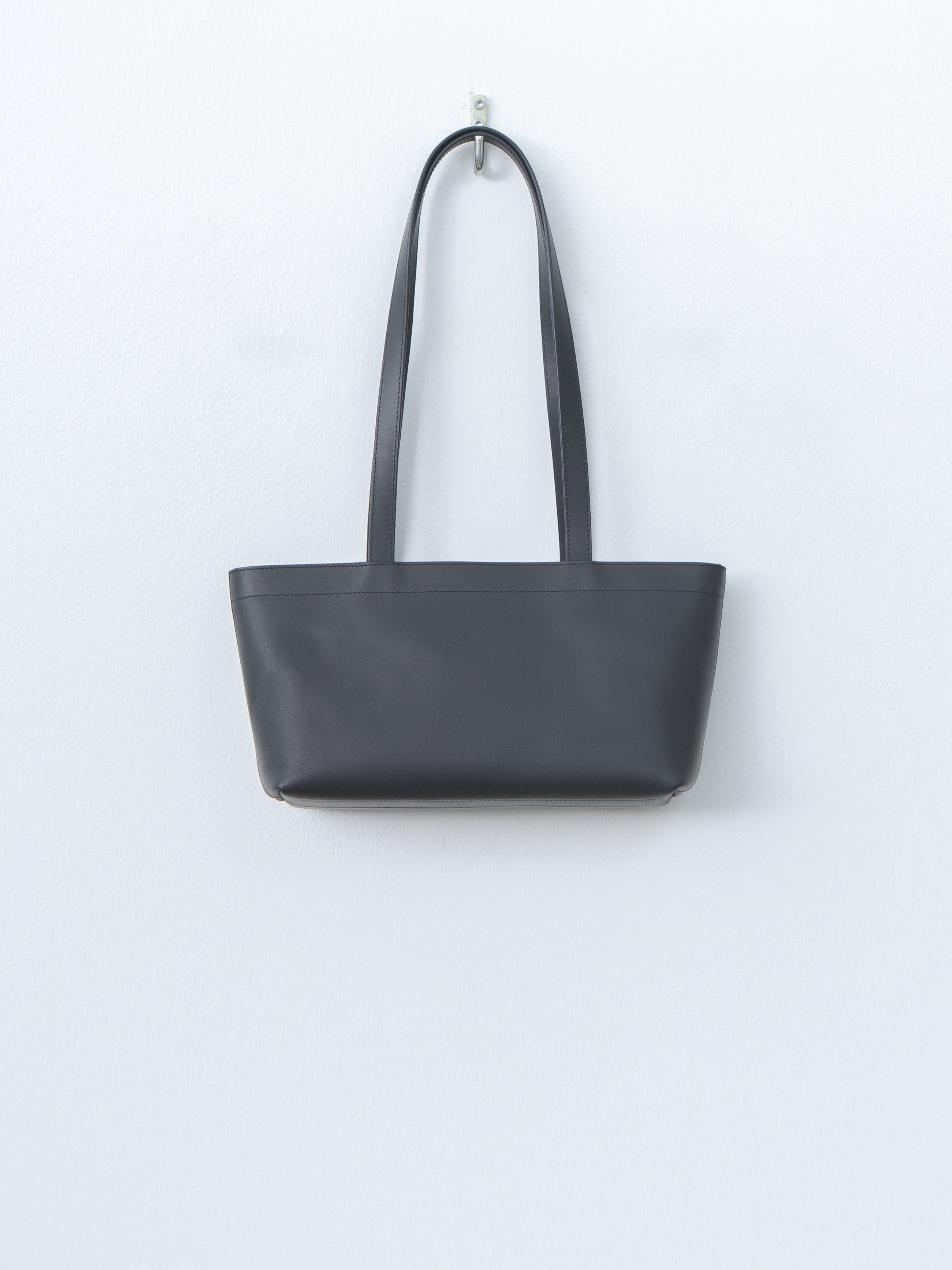GE09 Long Handle Zipper Tote S - Black