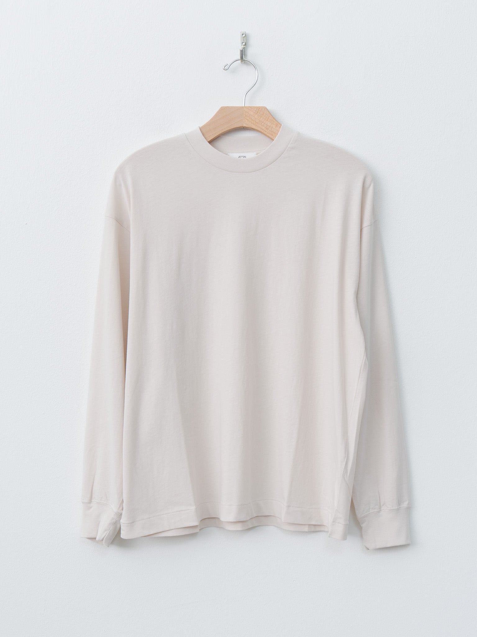 Namu Shop - Aton Fresca Nubuck Longsleeve T–Shirt - Warm White