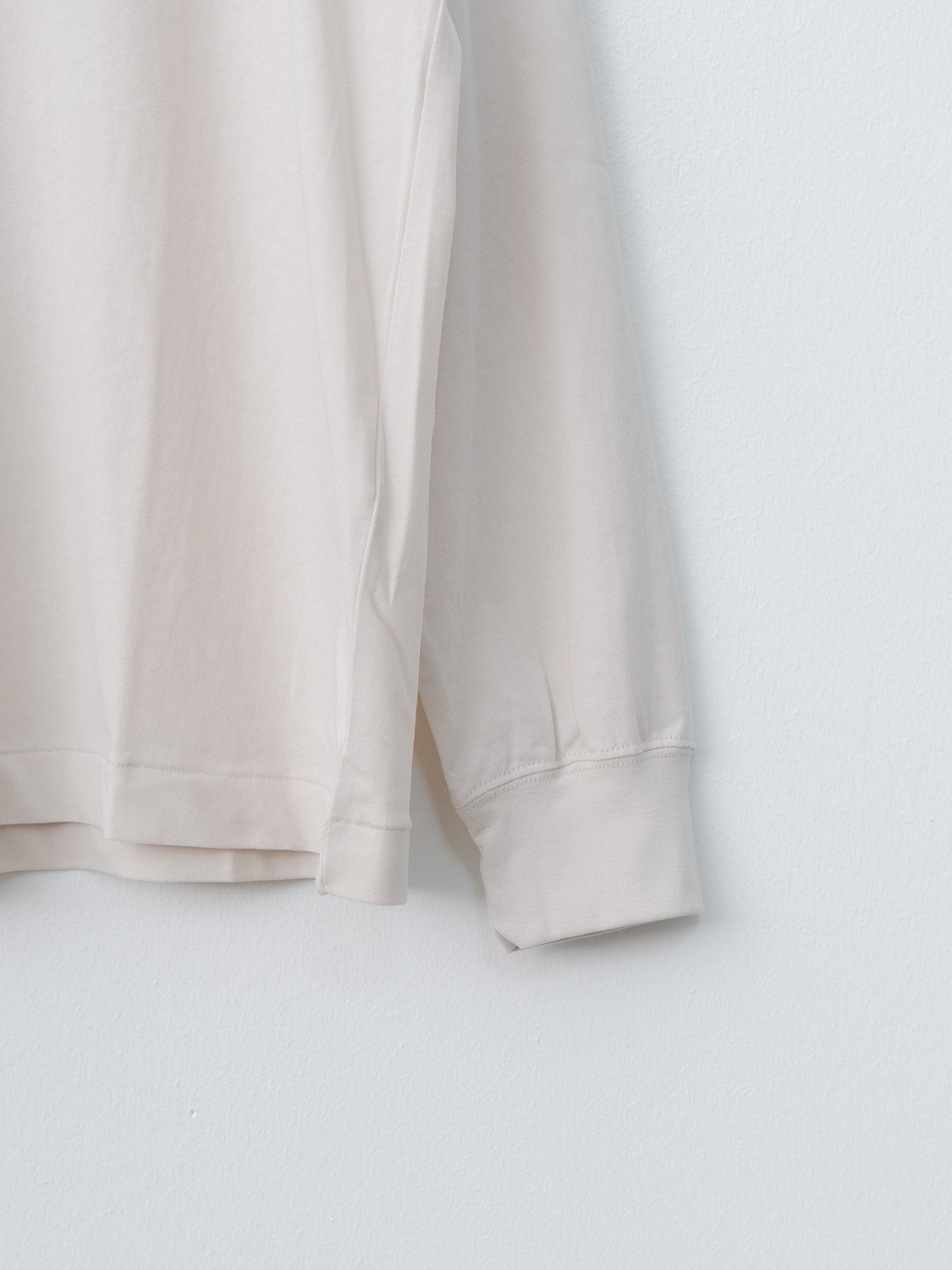 Namu Shop - Aton Fresca Nubuck Longsleeve T–Shirt - Warm White