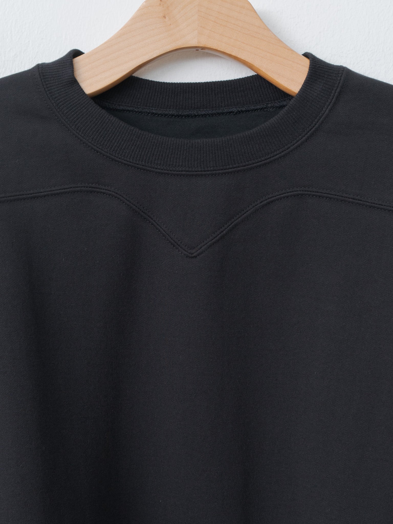 Namu Shop - Nicholson & Nicholson Otto Sweatshirt - Black