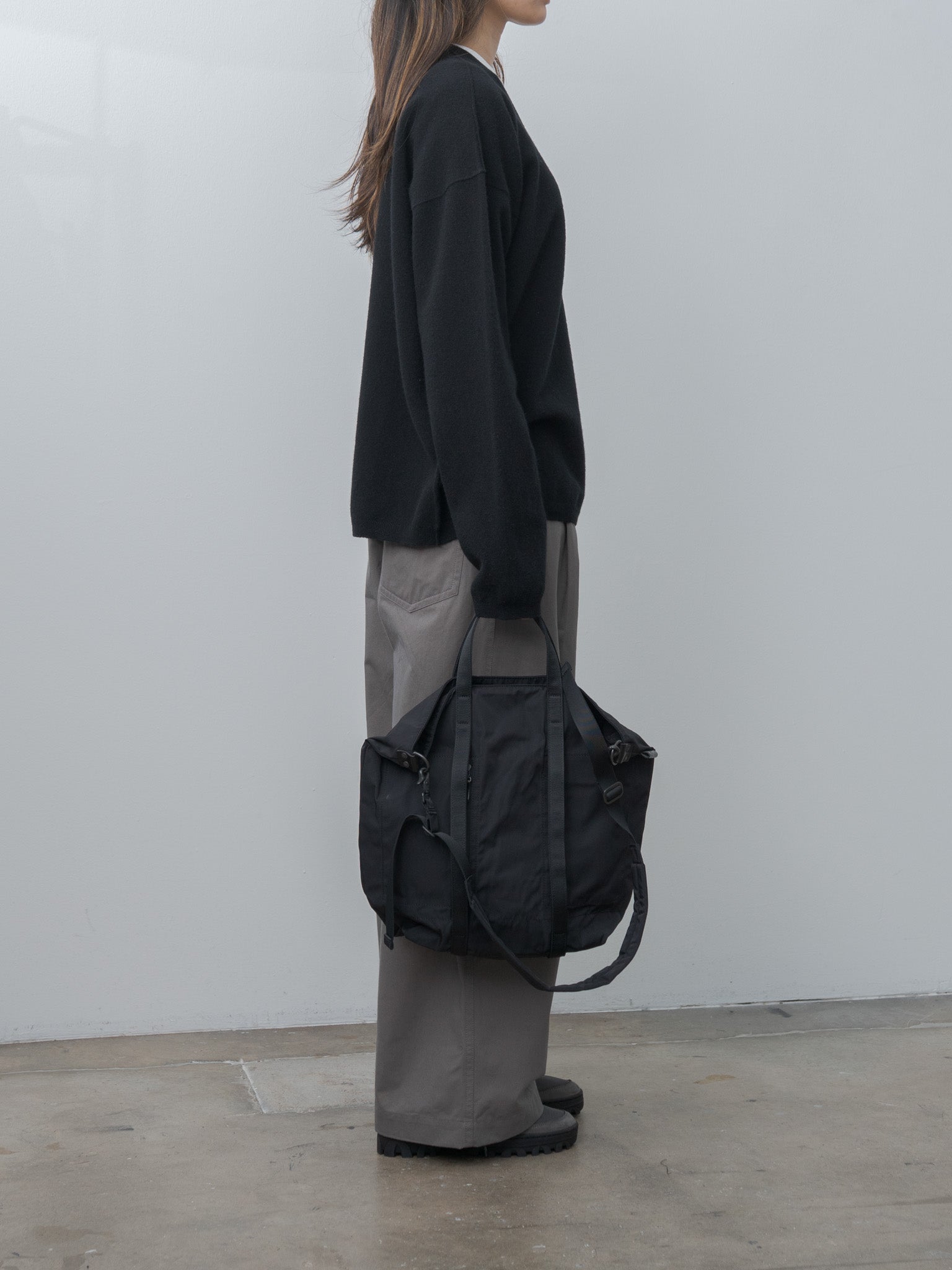 Gabardine 2-Way Shoulder T - Black