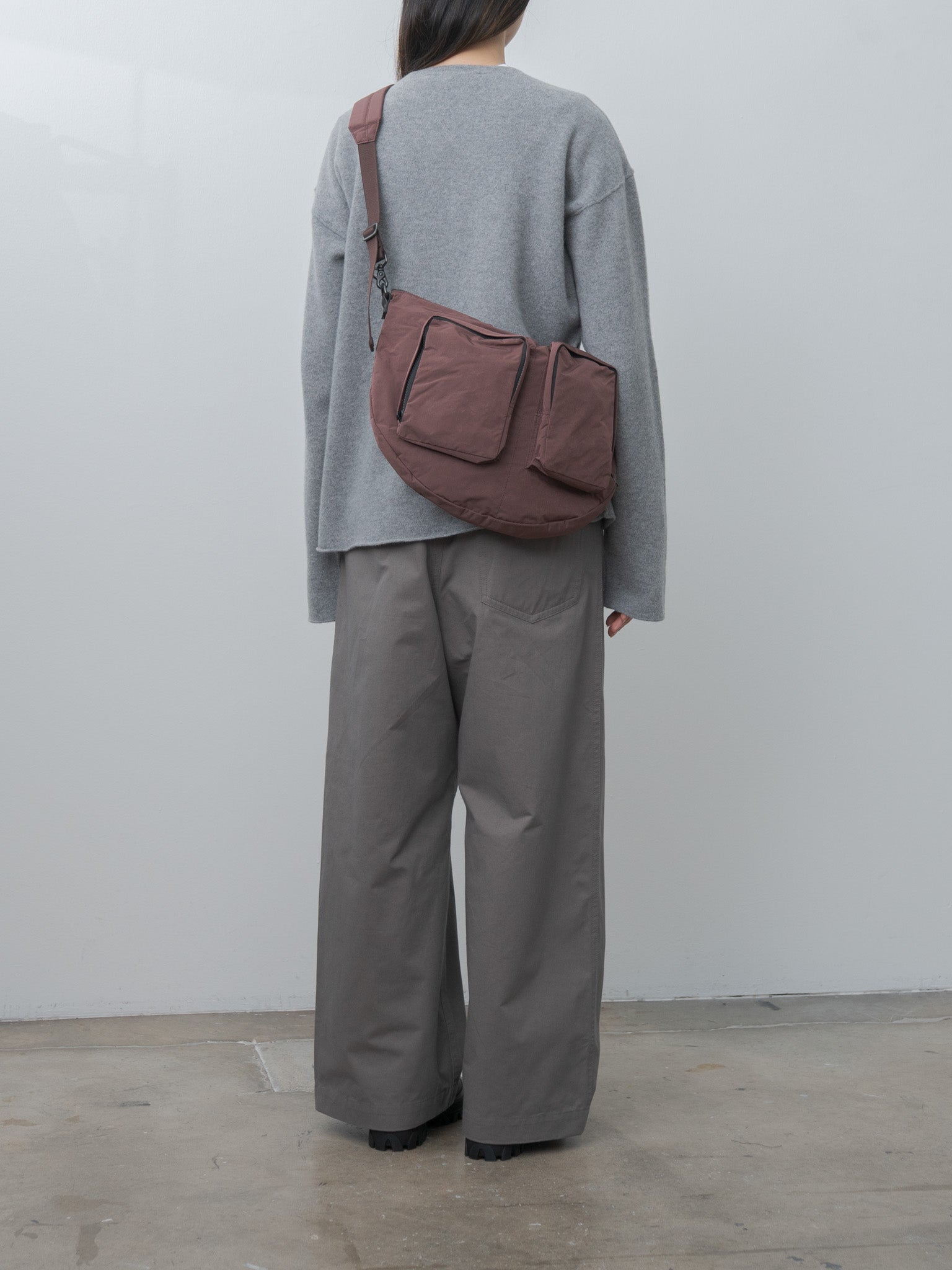 Split Yarn Bodybag M - Bordeaux Brown