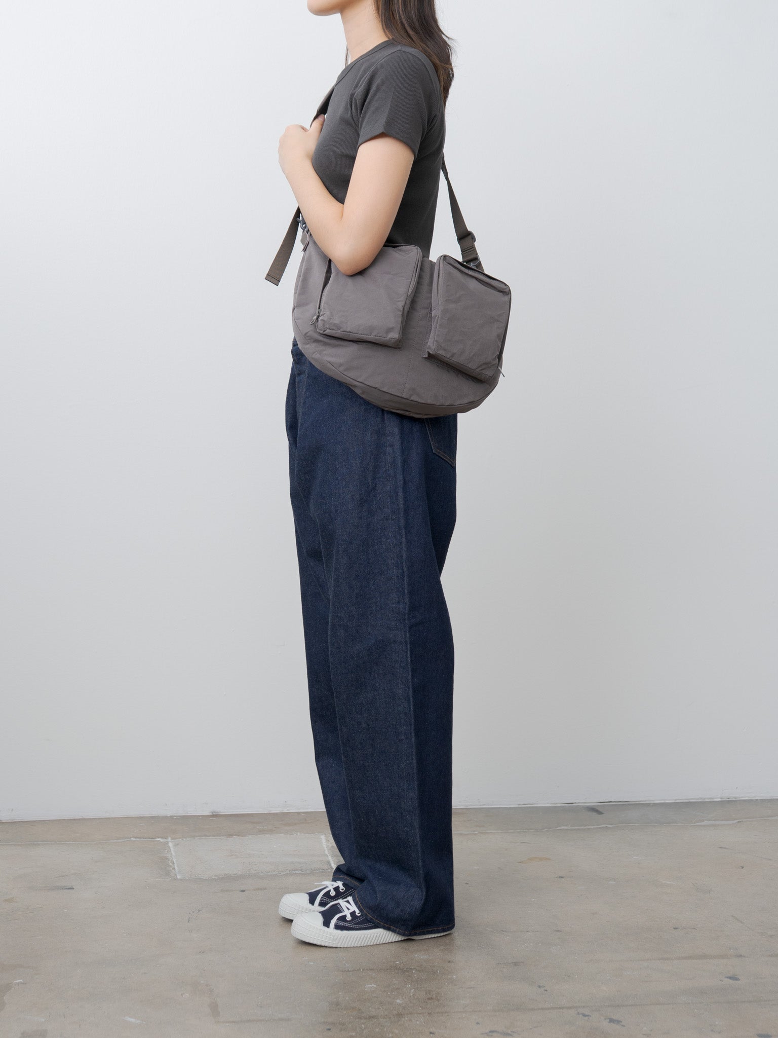 Namu Shop - Amiacalva Split Yarn Bodybag - Gray