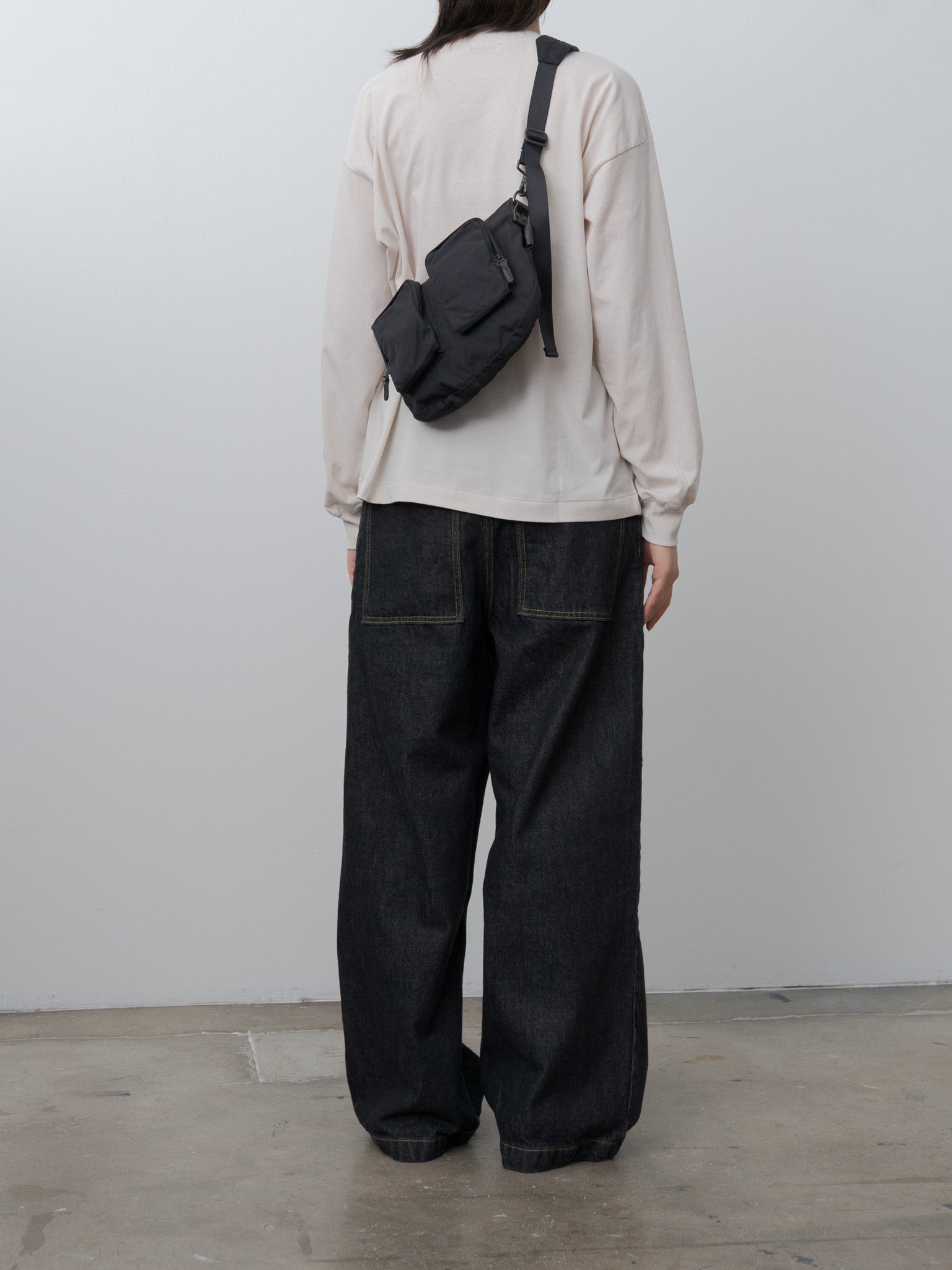 Namu Shop - Amiacalva Gabardine Bodybag Small - Black