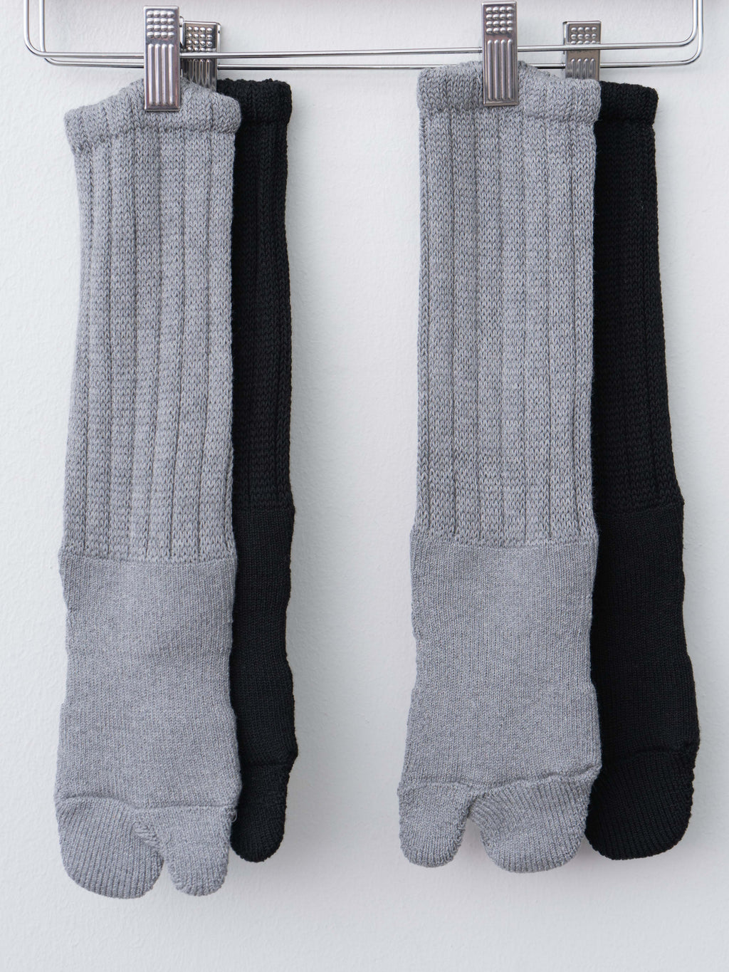 Namu Shop - Yoko Sakamoto Tabi Pile Socks - Heather Gray, Black