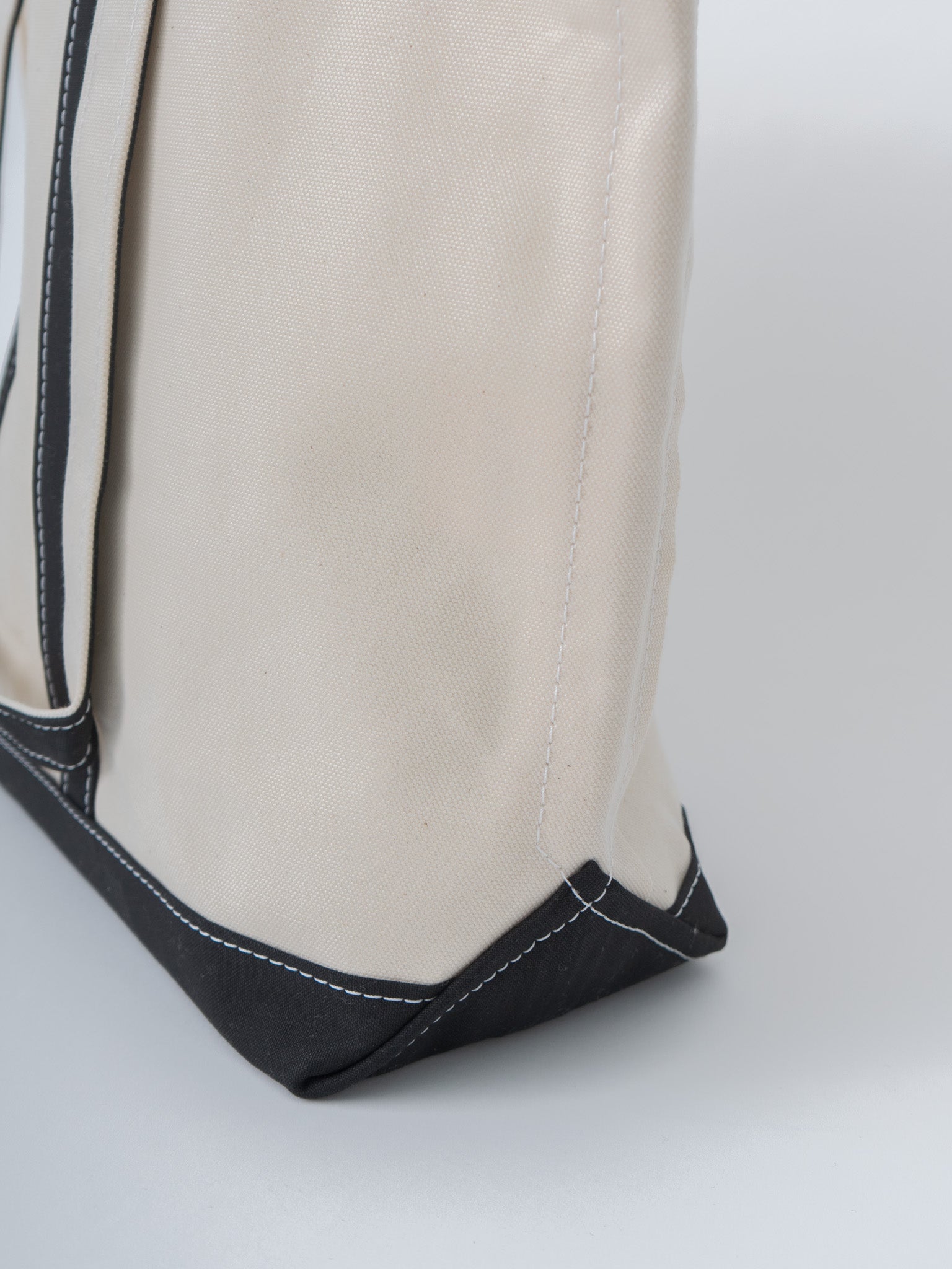 Namu Shop - Tembea Market Tote - Natural/Black