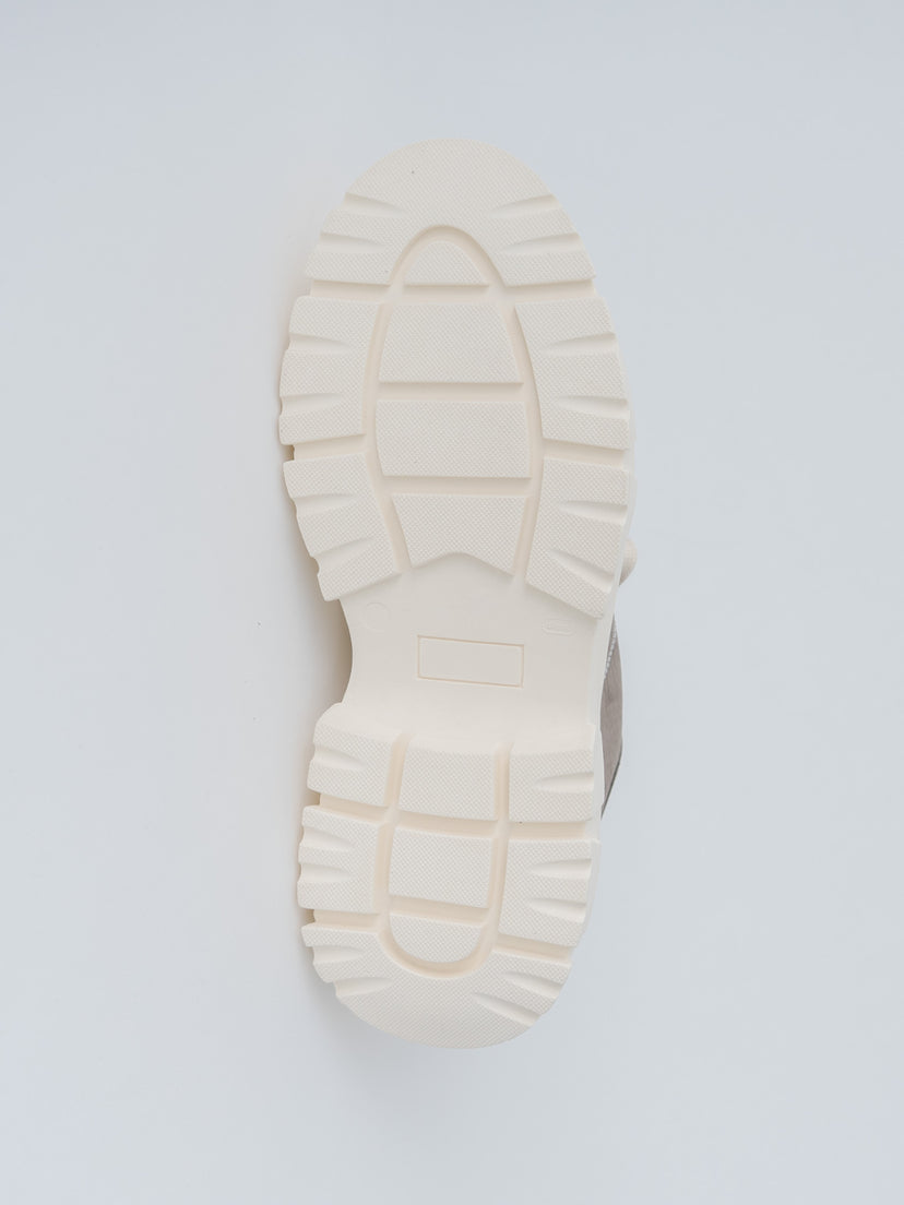 Namu Shop - Sofie D'Hoore Feat Sneakers