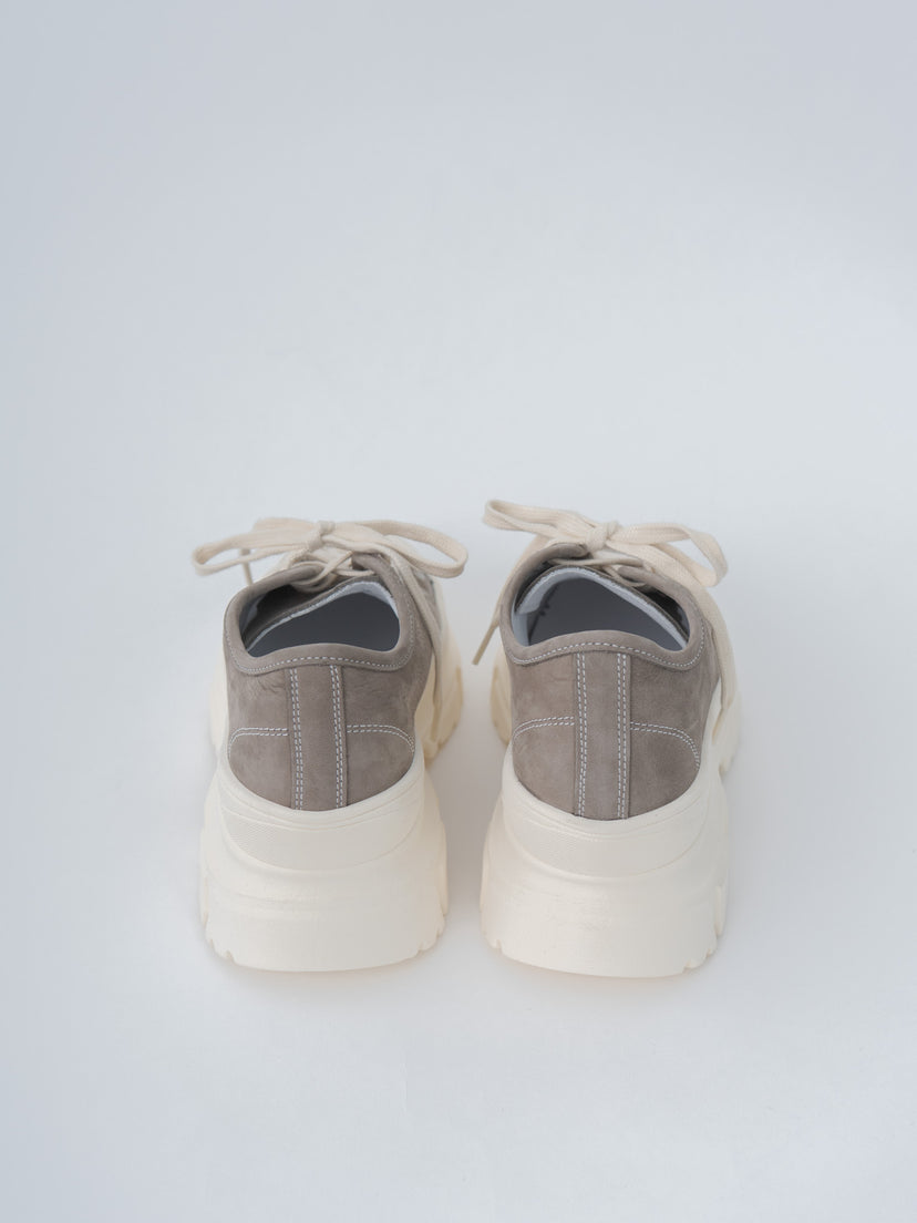 Namu Shop - Sofie D'Hoore Feat Sneakers
