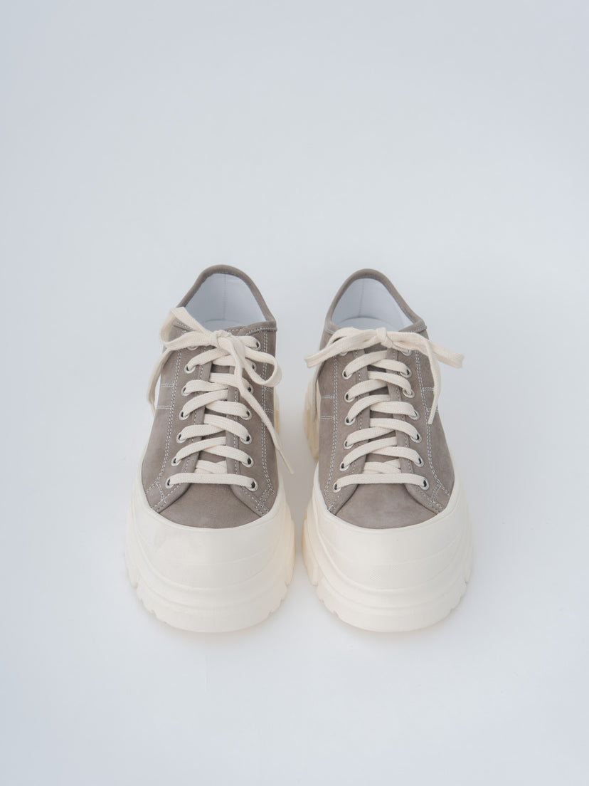 Namu Shop - Sofie D'Hoore Feat Sneakers