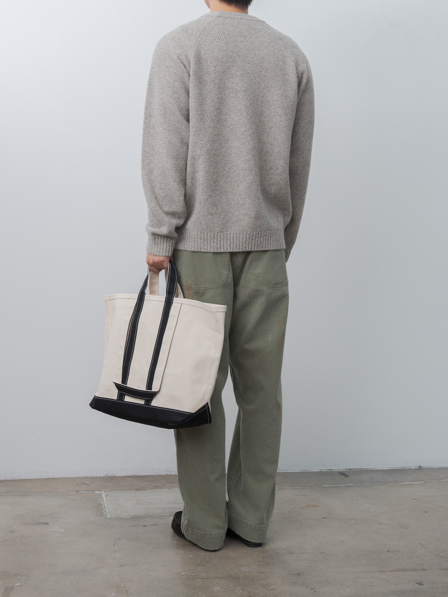 Namu Shop - Aton Lambswool Crewneck Sweater