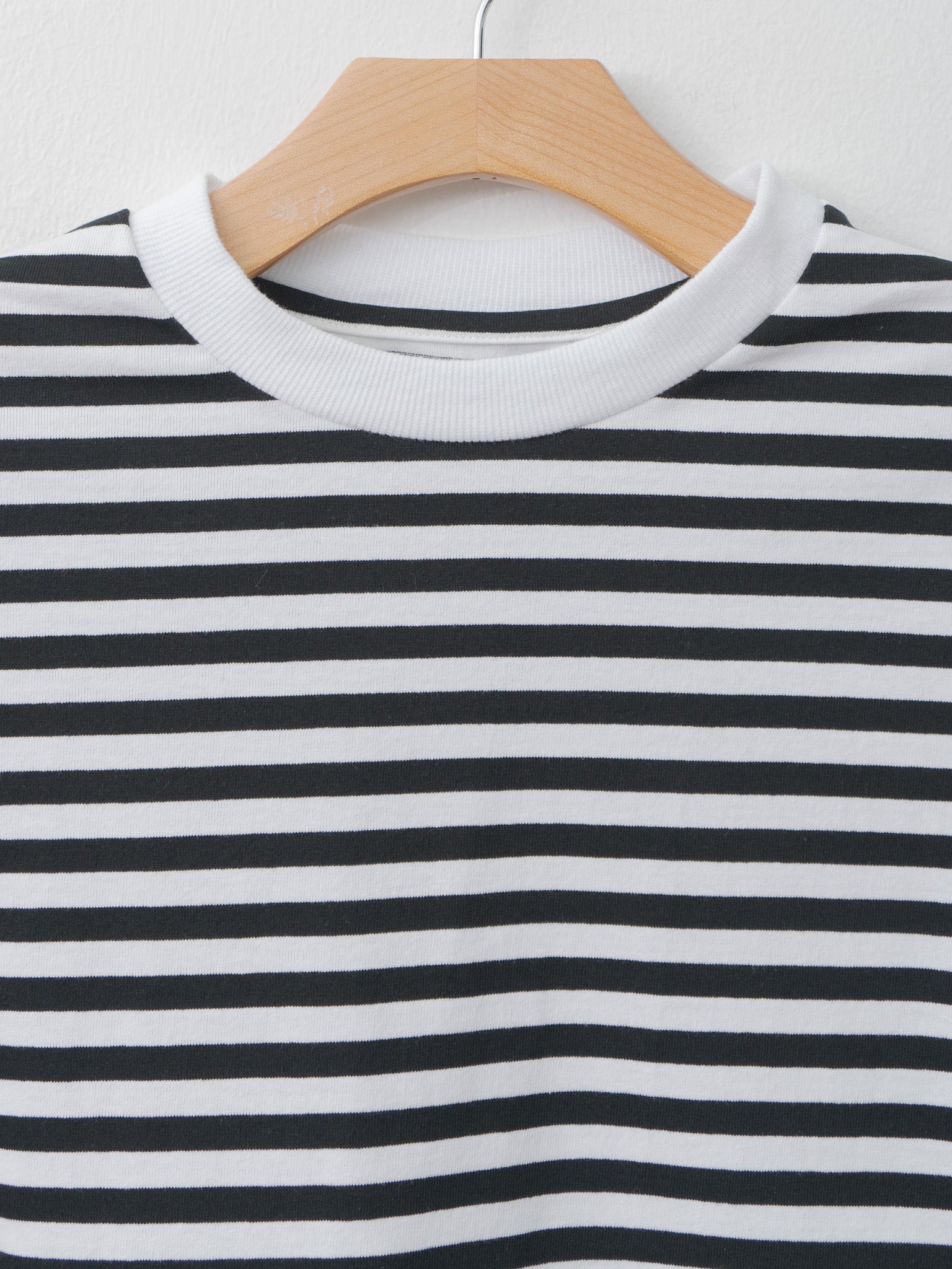 Namu Shop - Veritecoeur Tenjiku Crewneck L/S Tee - Black x White Border