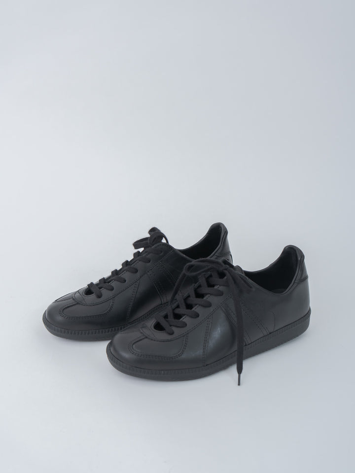 Unlined KS Trainer - Black VGT (Women's)