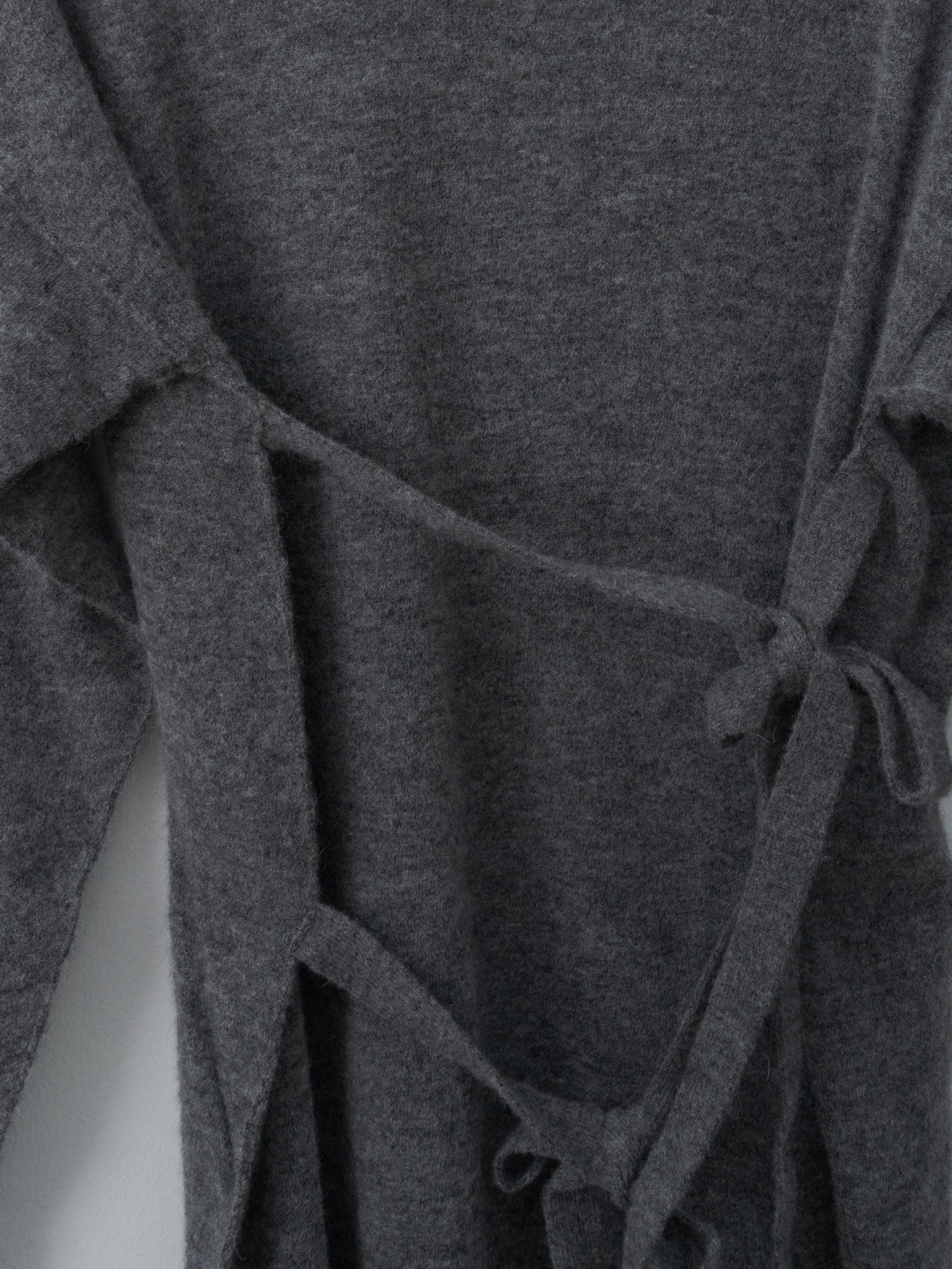 Namu Shop - Rus KARAMU Sweater - Graphite