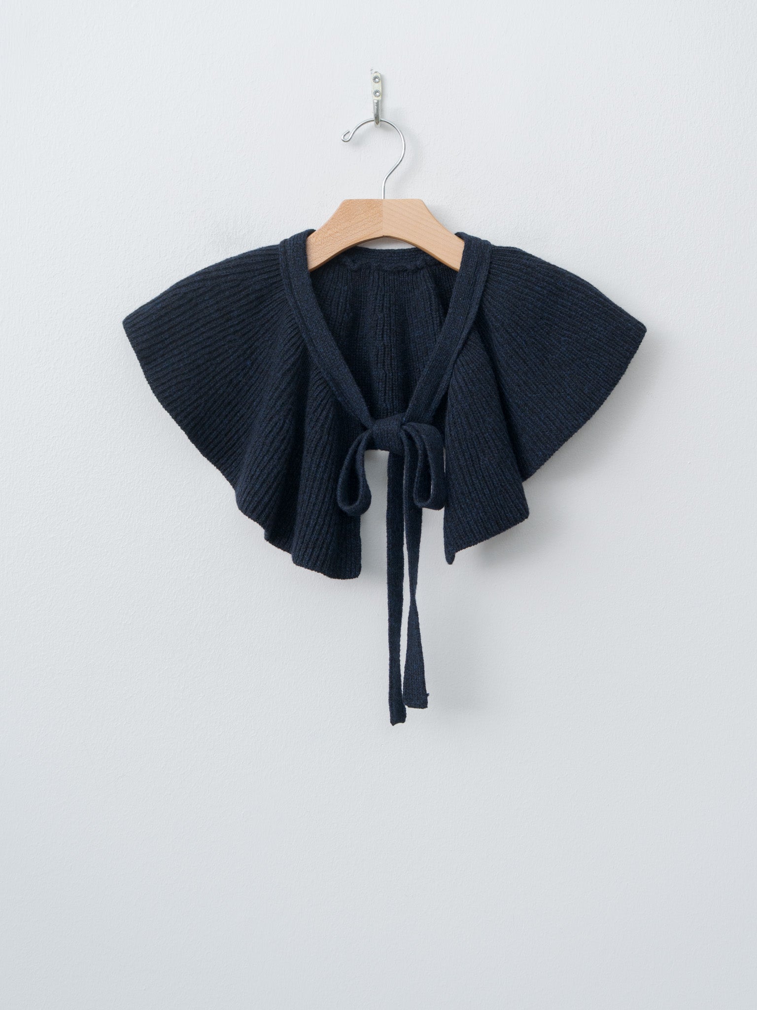 Woolen Cotton & Fine Lambswool Ribbed Knit Frill Collar - Black Navy