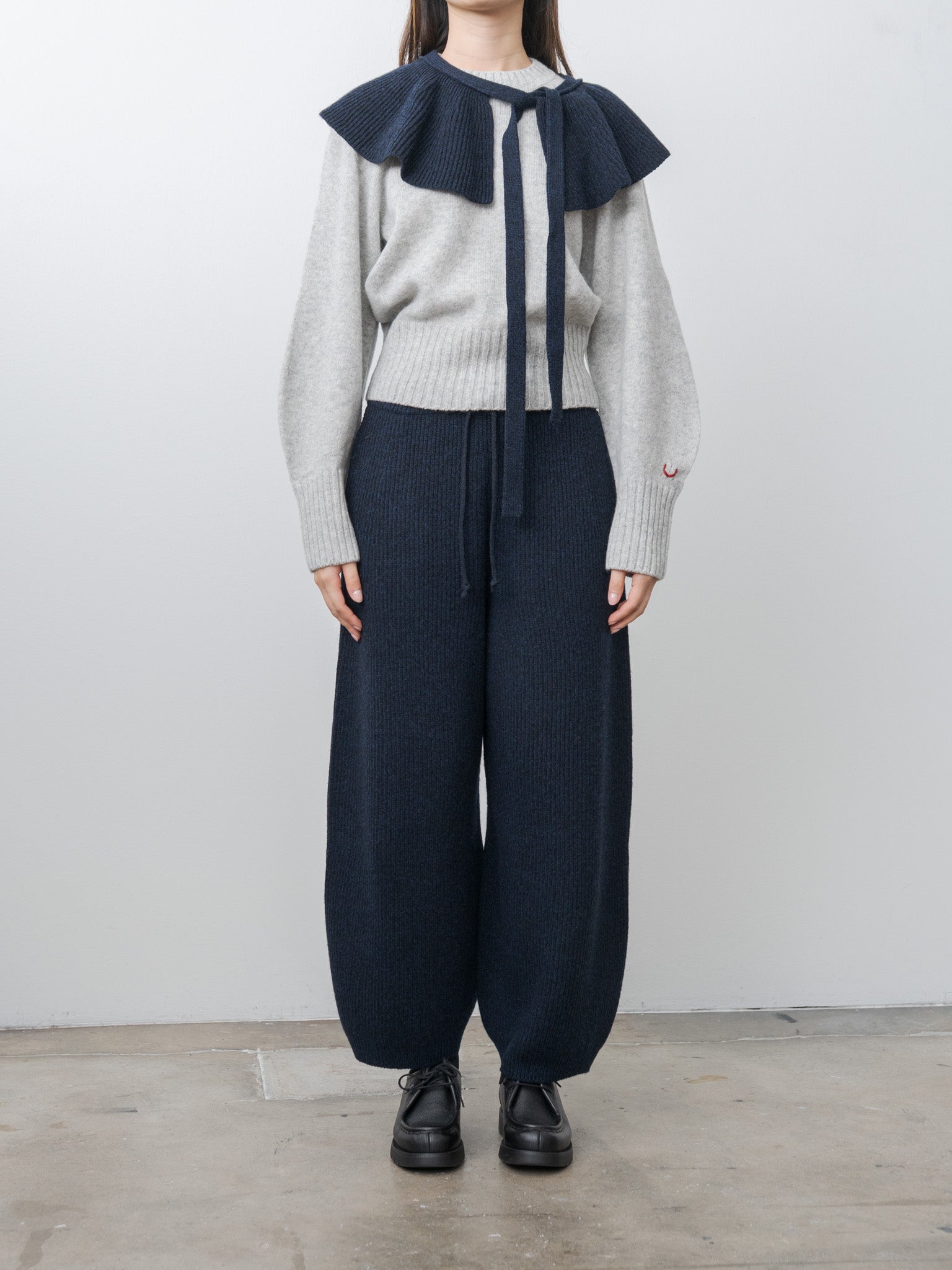 Woolen Cotton & Fine Lambswool Ribbed Knit Frill Collar - Black Navy