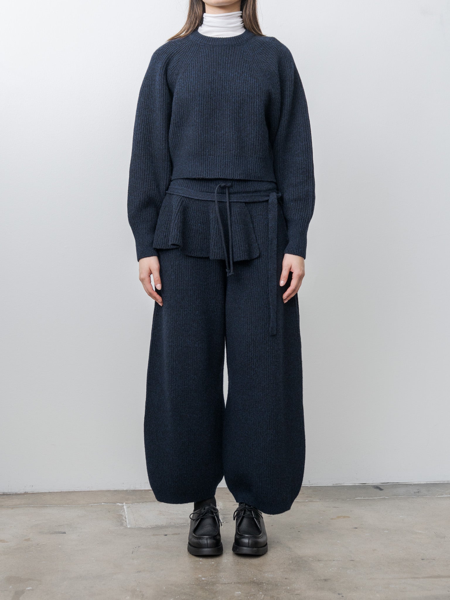 Woolen Cotton & Fine Lambswool Ribbed Knit Frill Collar - Black Navy