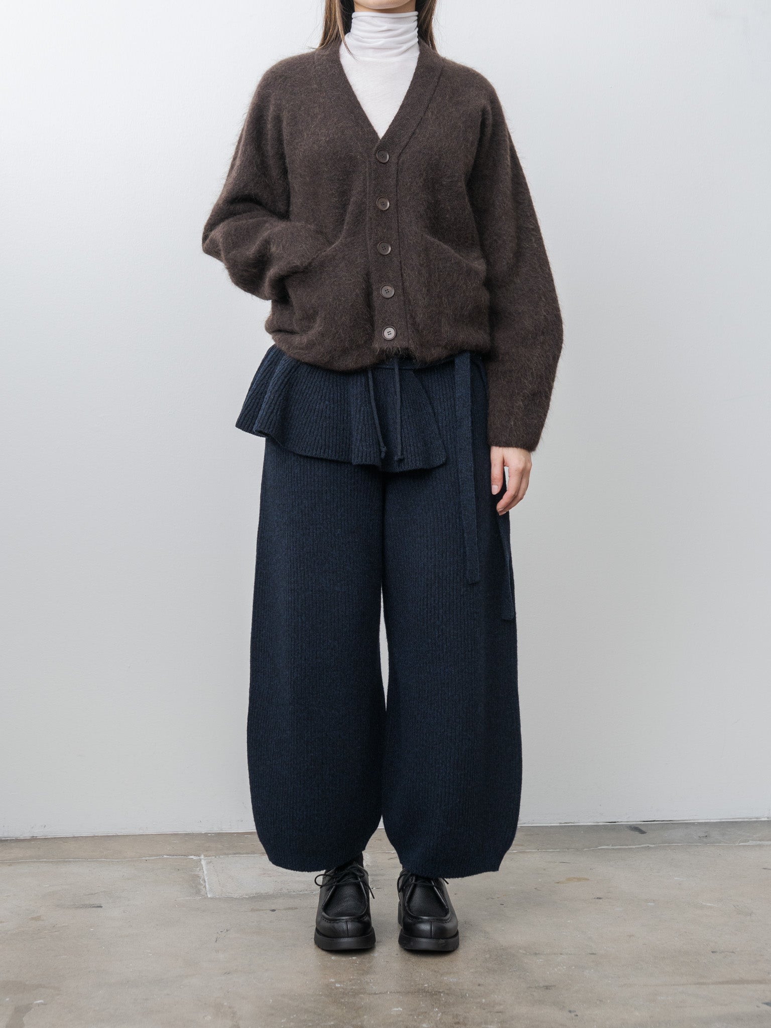 Woolen Cotton & Fine Lambswool Ribbed Knit Frill Collar - Black Navy