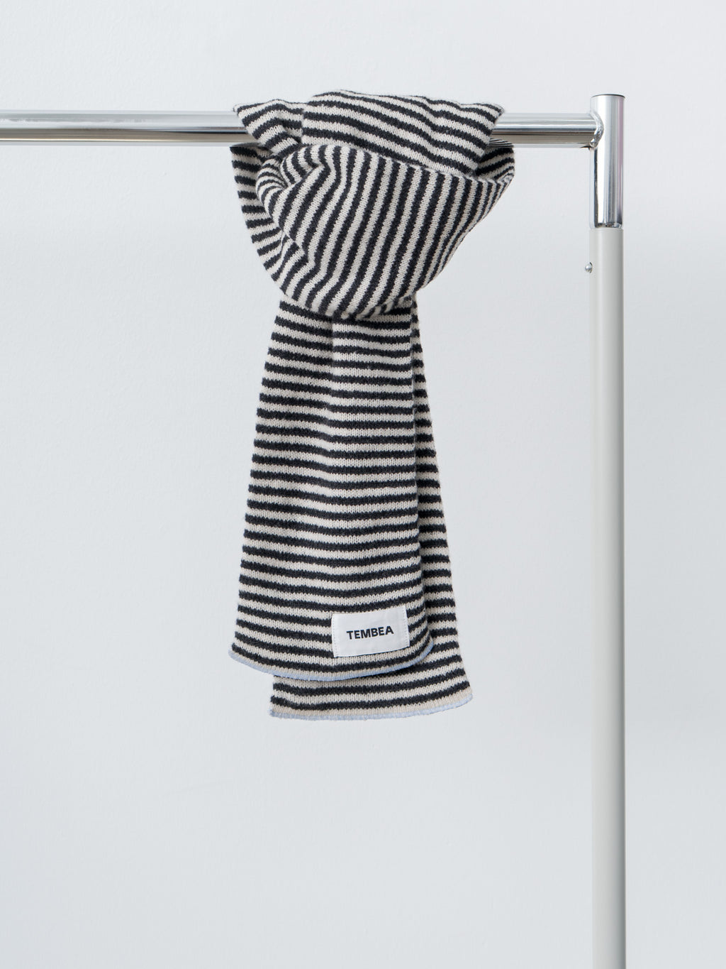 Muffler Border - Oatmeal x Charcoal/Sax