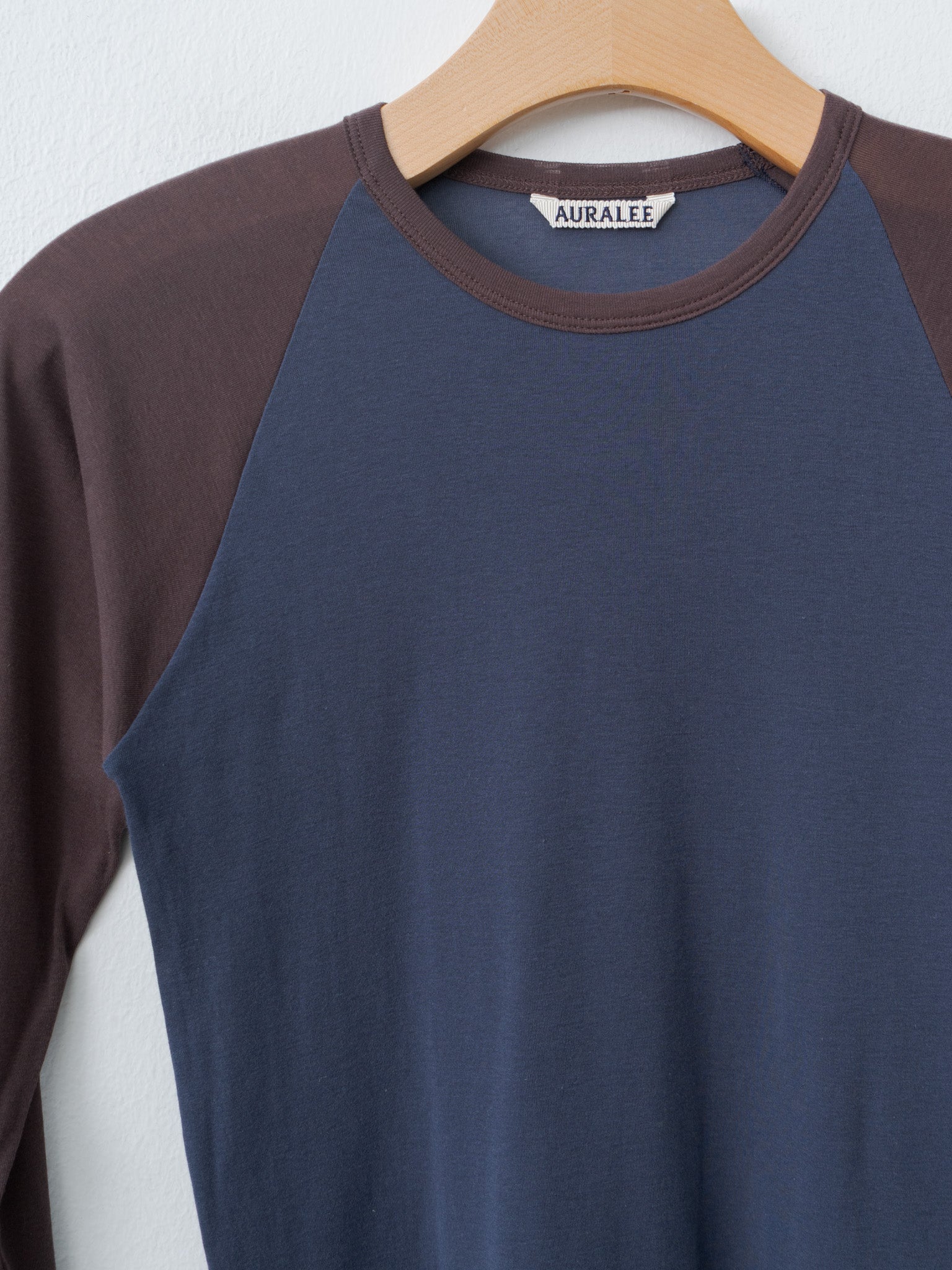 Namu Shop - Auralee Super High Gauge Sheer Rib Raglan P/O - Navy × Dark Brown