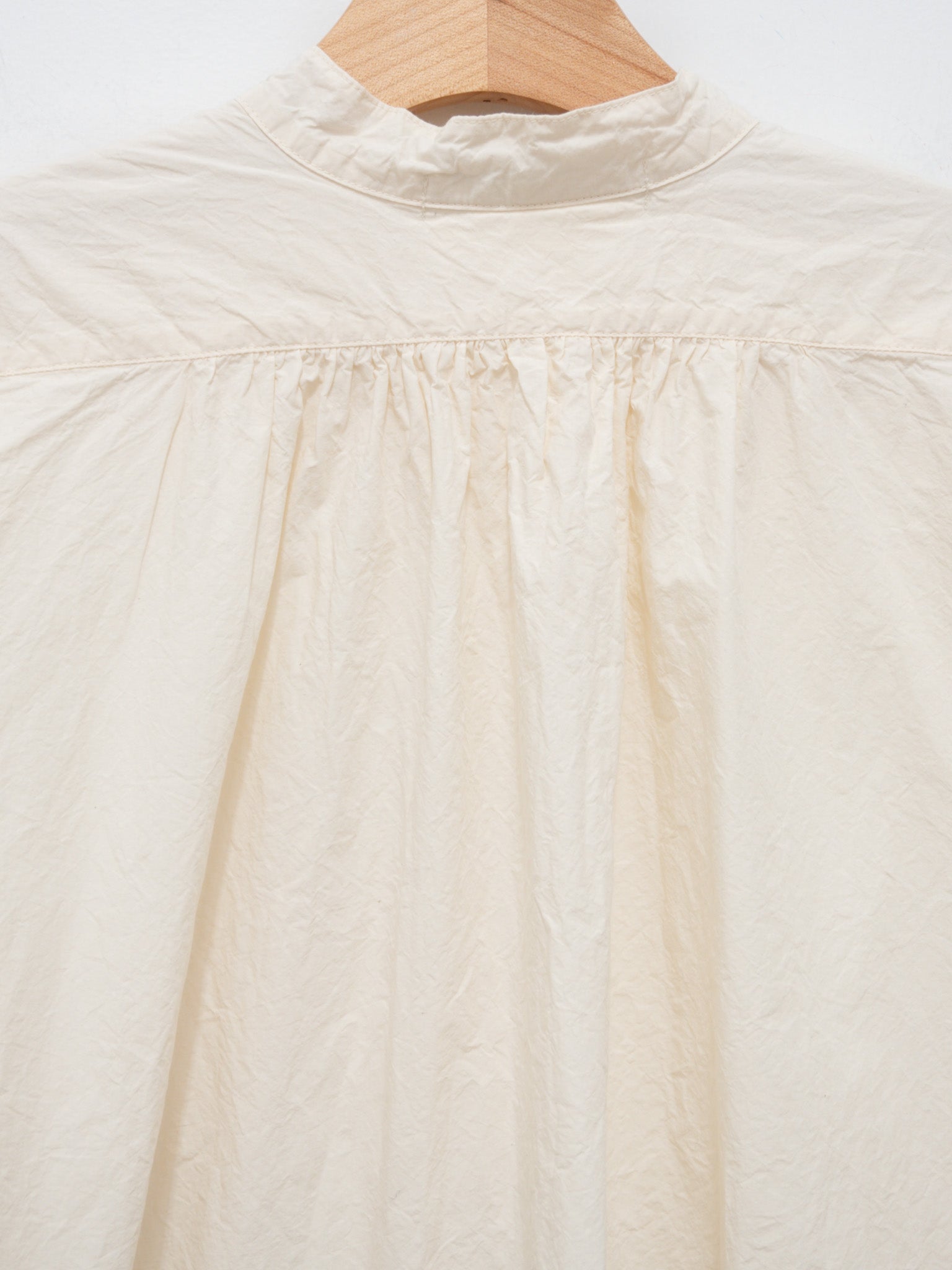Namu Shop - Veritecoeur Shrink Yoke Shirt - Natural