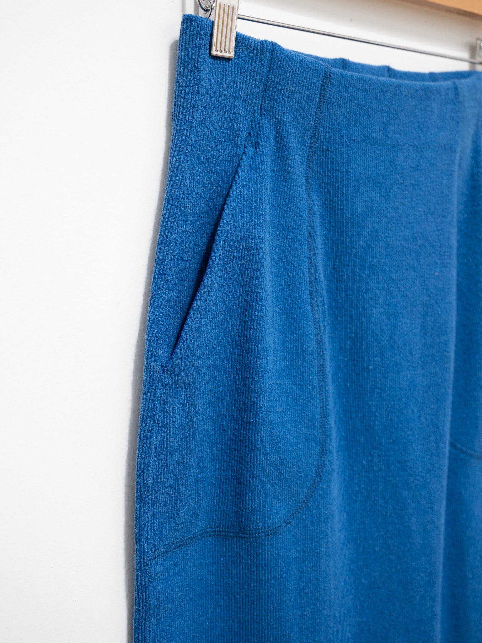 Namu Shop - Unfil Raw Silk Ribbed Jersey Pencil Skirt - Blue