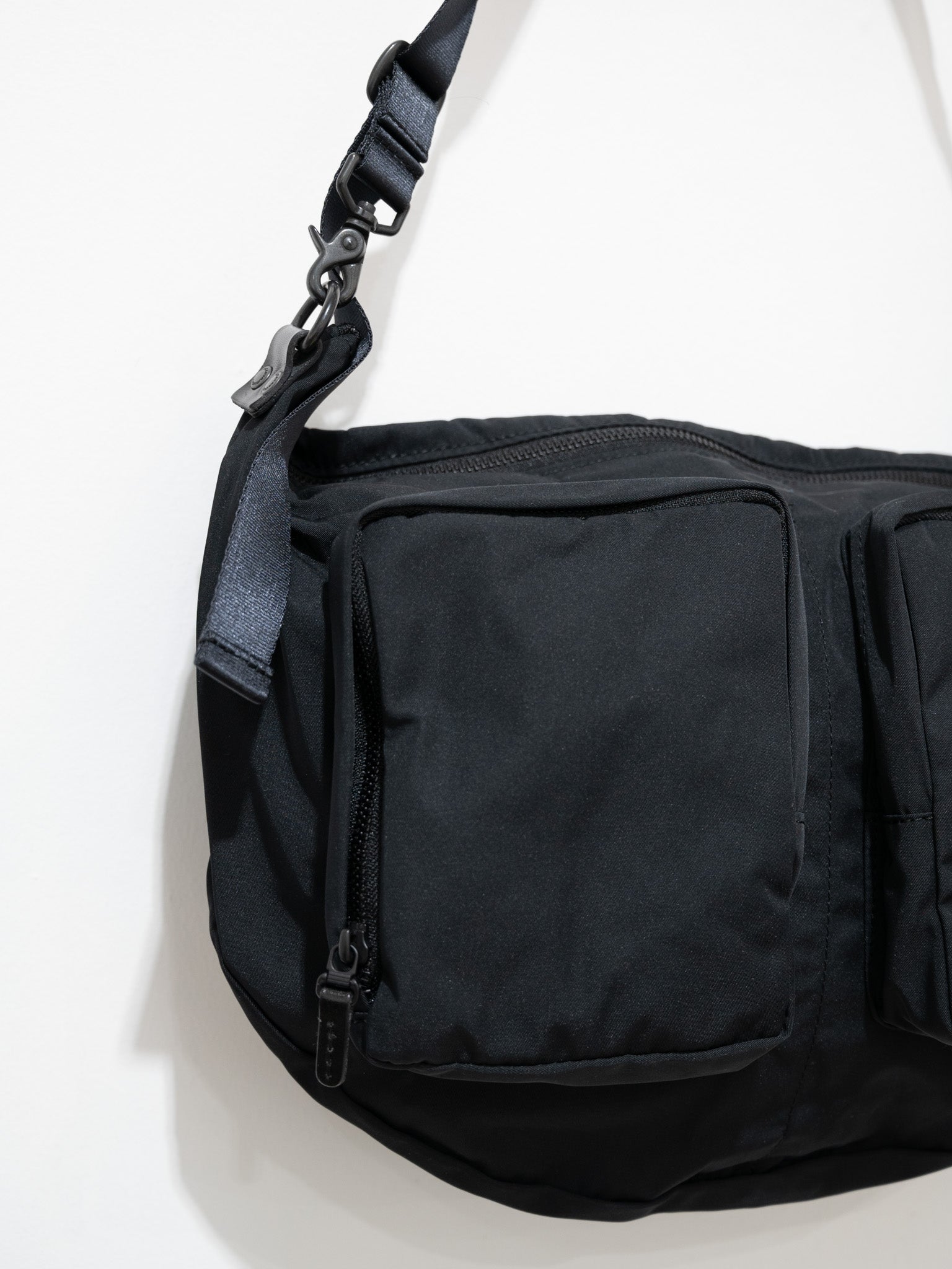 Namu Shop - Amiacalva Gabardine Bodybag - Black