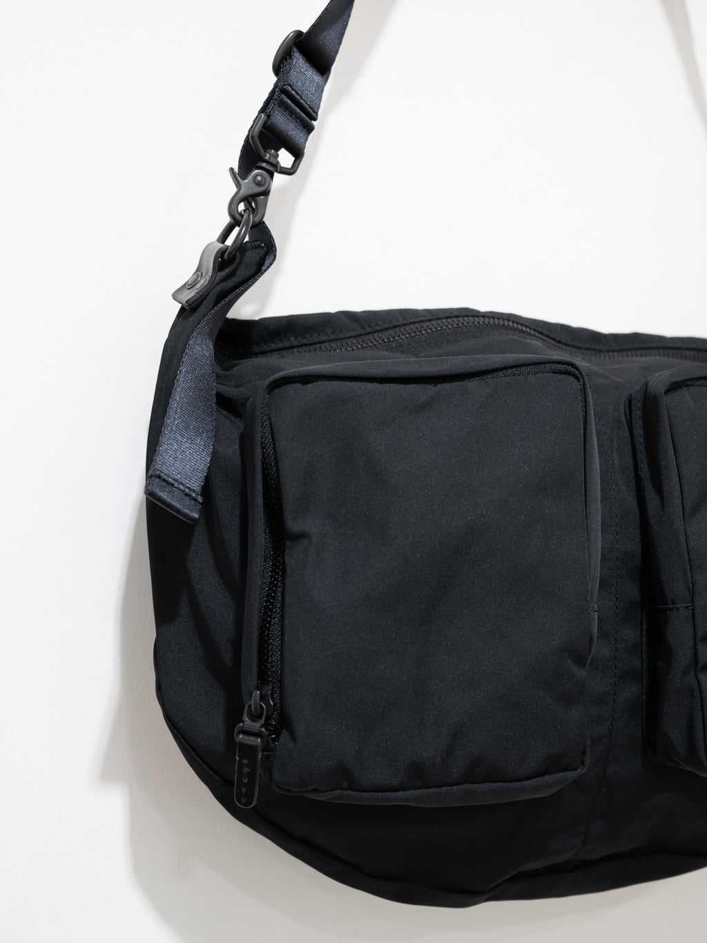 Namu Shop - Amiacalva Gabardine Bodybag - Black