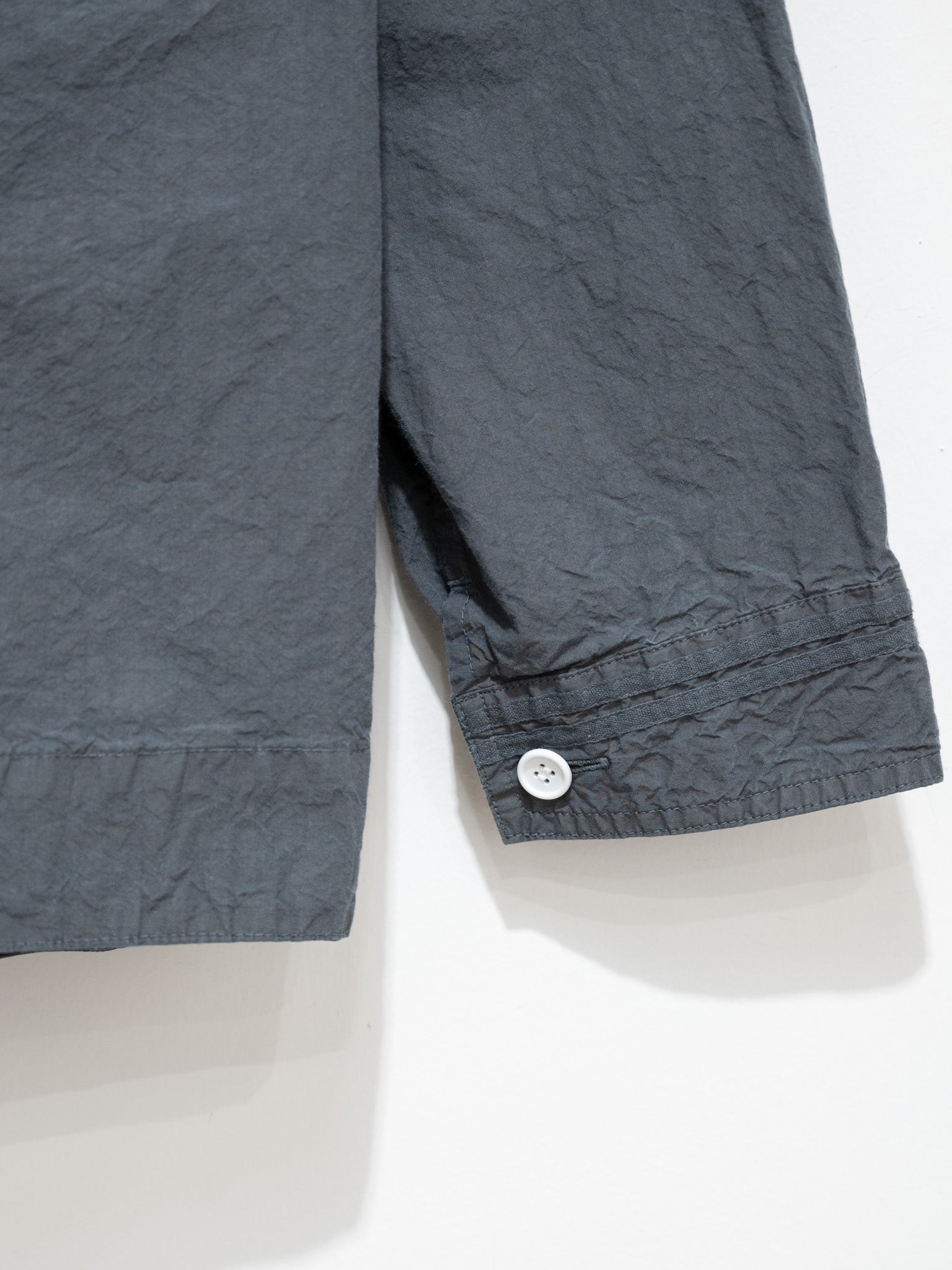 Namu Shop - Veritecoeur Shrink Sailor Collar Shirt - Sumikuro