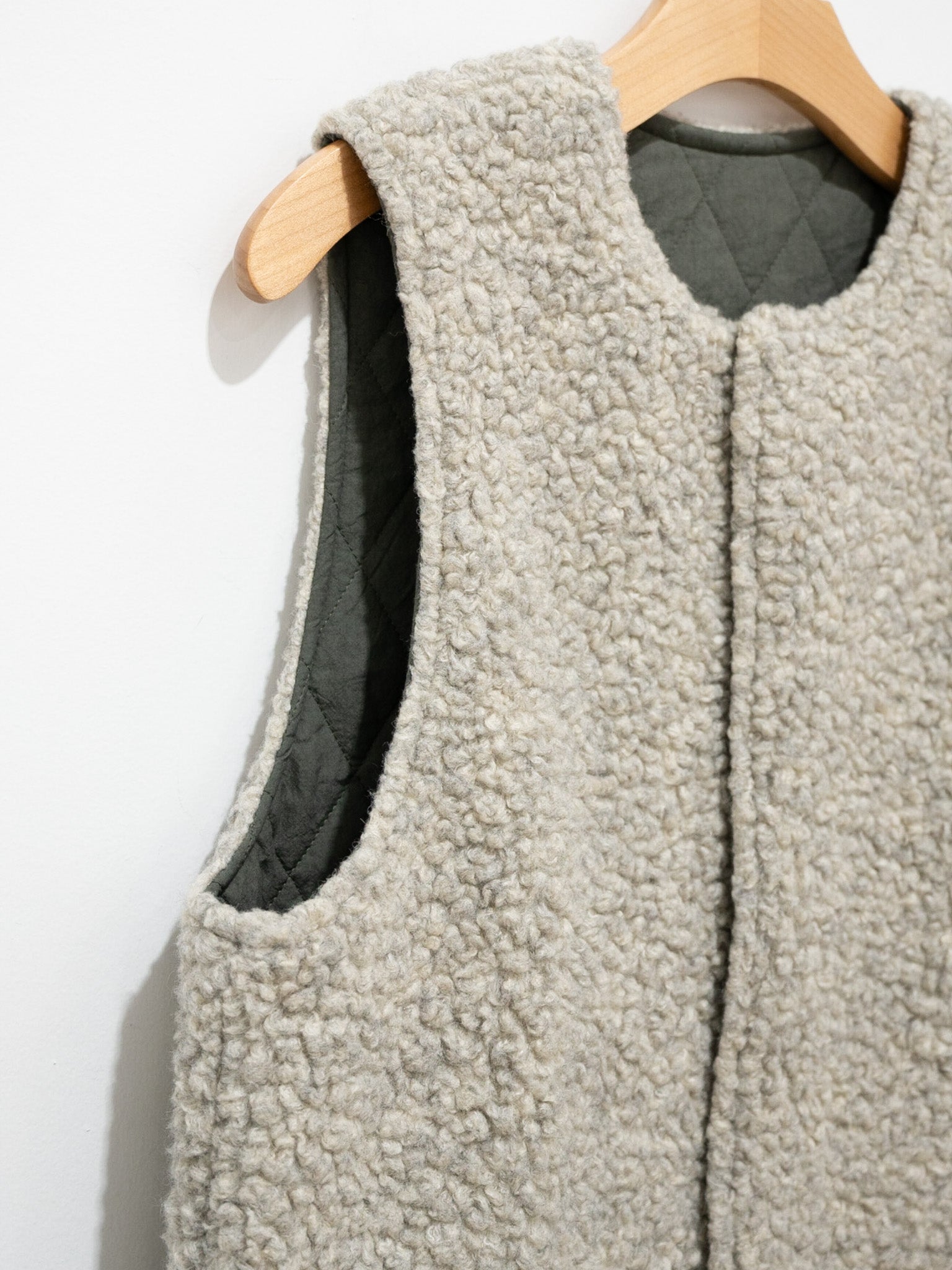 Namu Shop - Veritecoeur Reversible Boa Vest - Gray/Olive