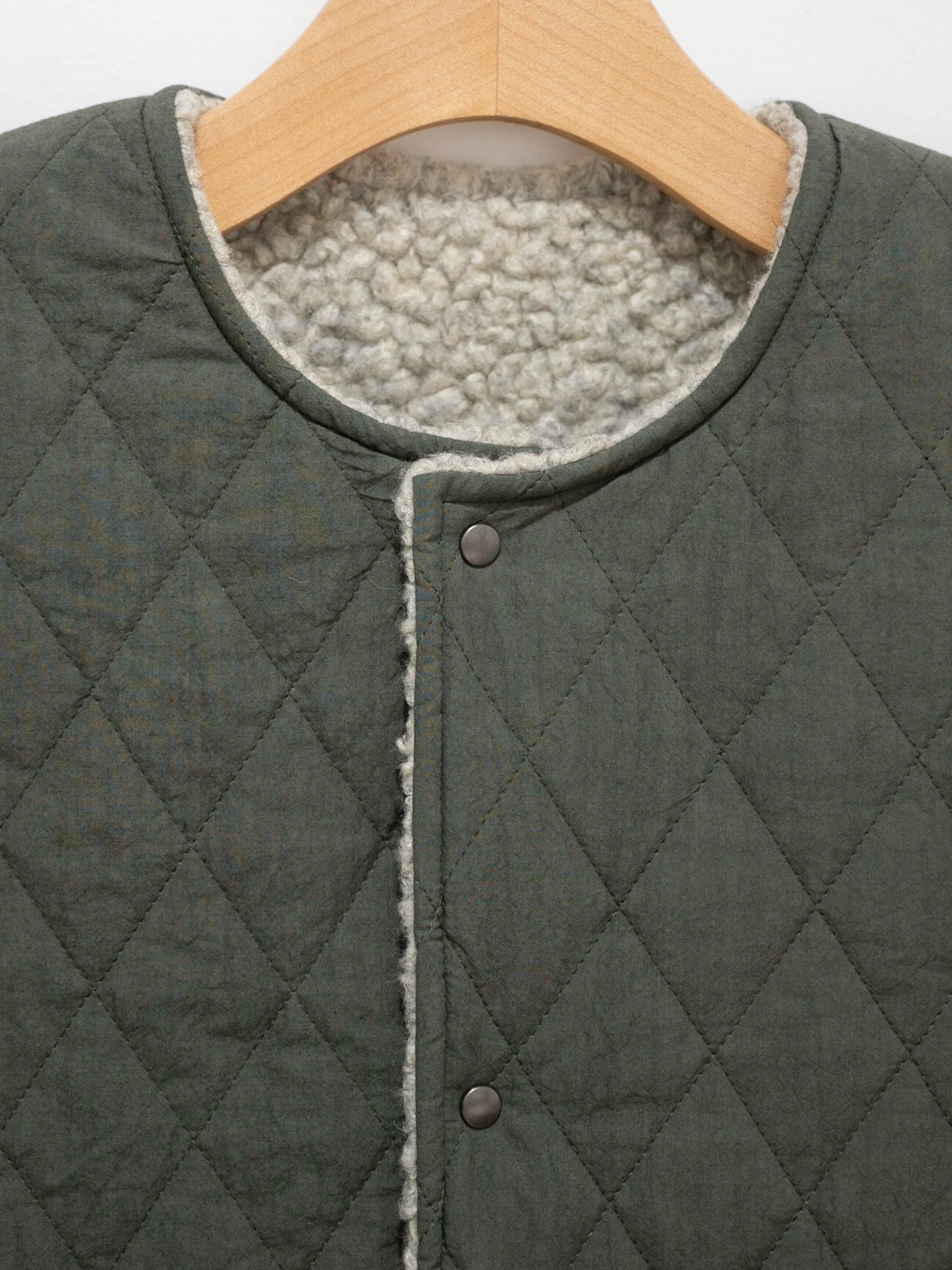 Namu Shop - Veritecoeur Reversible Boa Vest - Gray/Olive