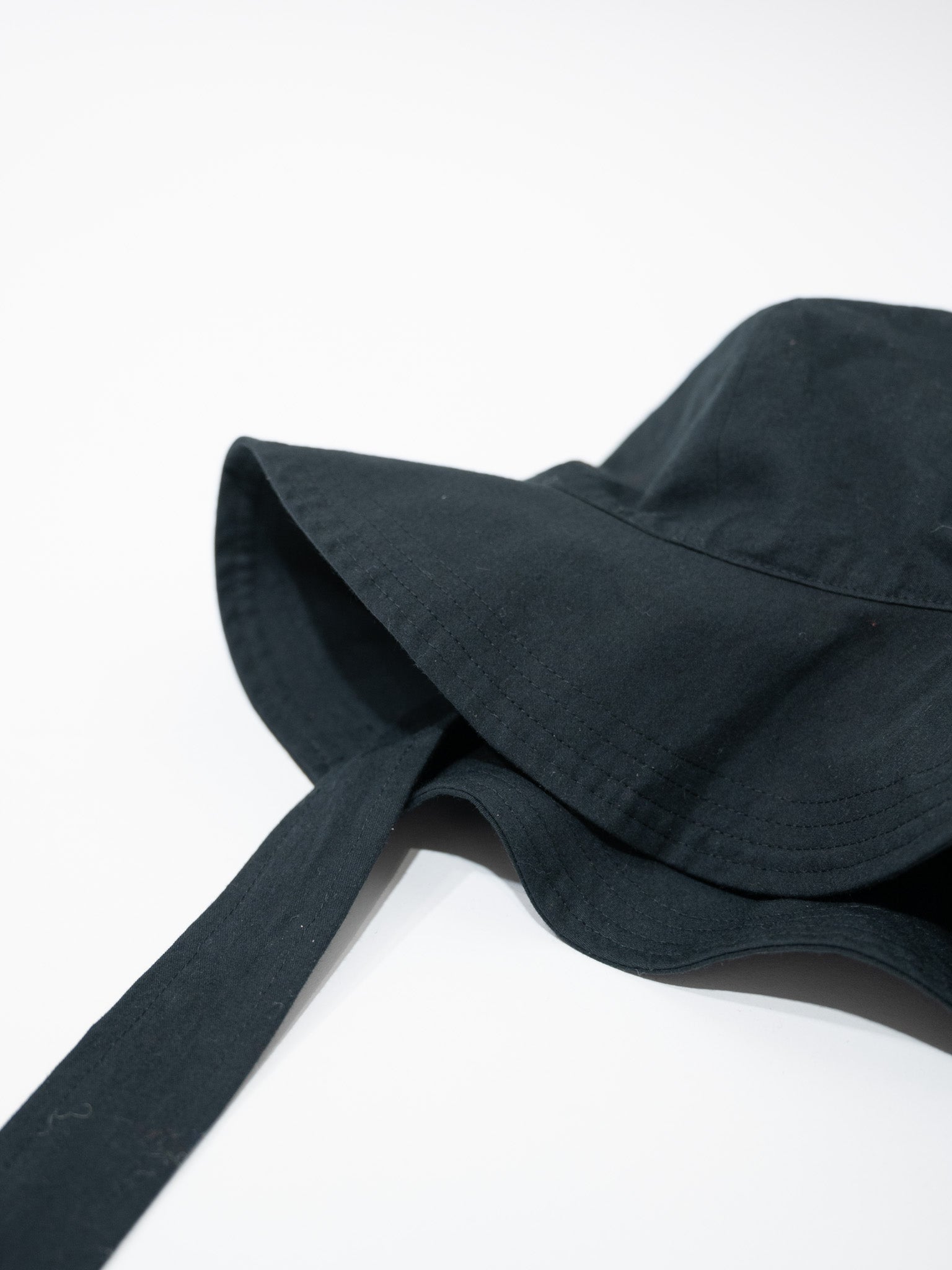 Namu Shop - Veritecoeur Back Shirring Hat - 2 Colors